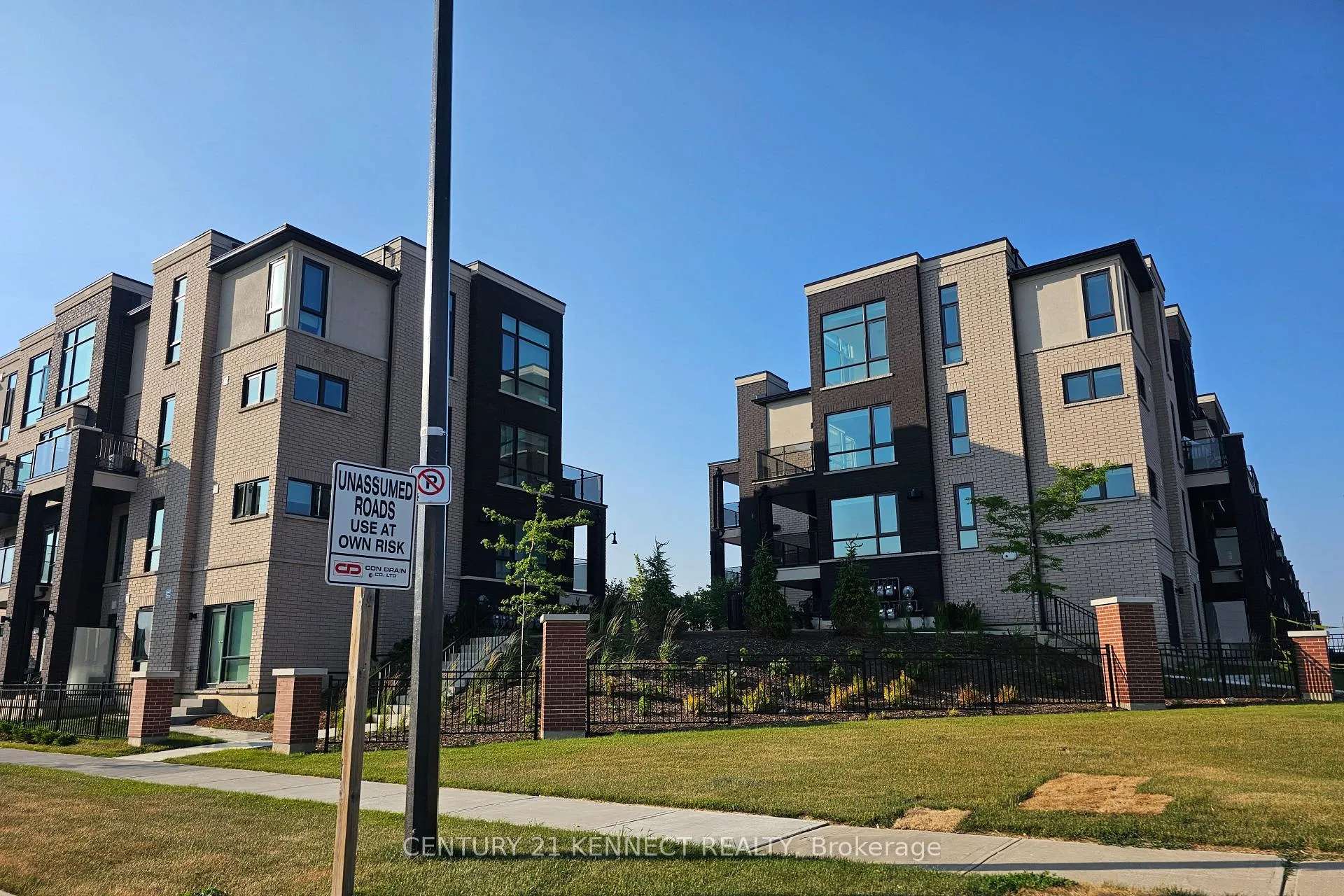 Photo 31 of Unit 12, 5 Romilly Avenue, Brampton, Northwest Brampton — HOMEH