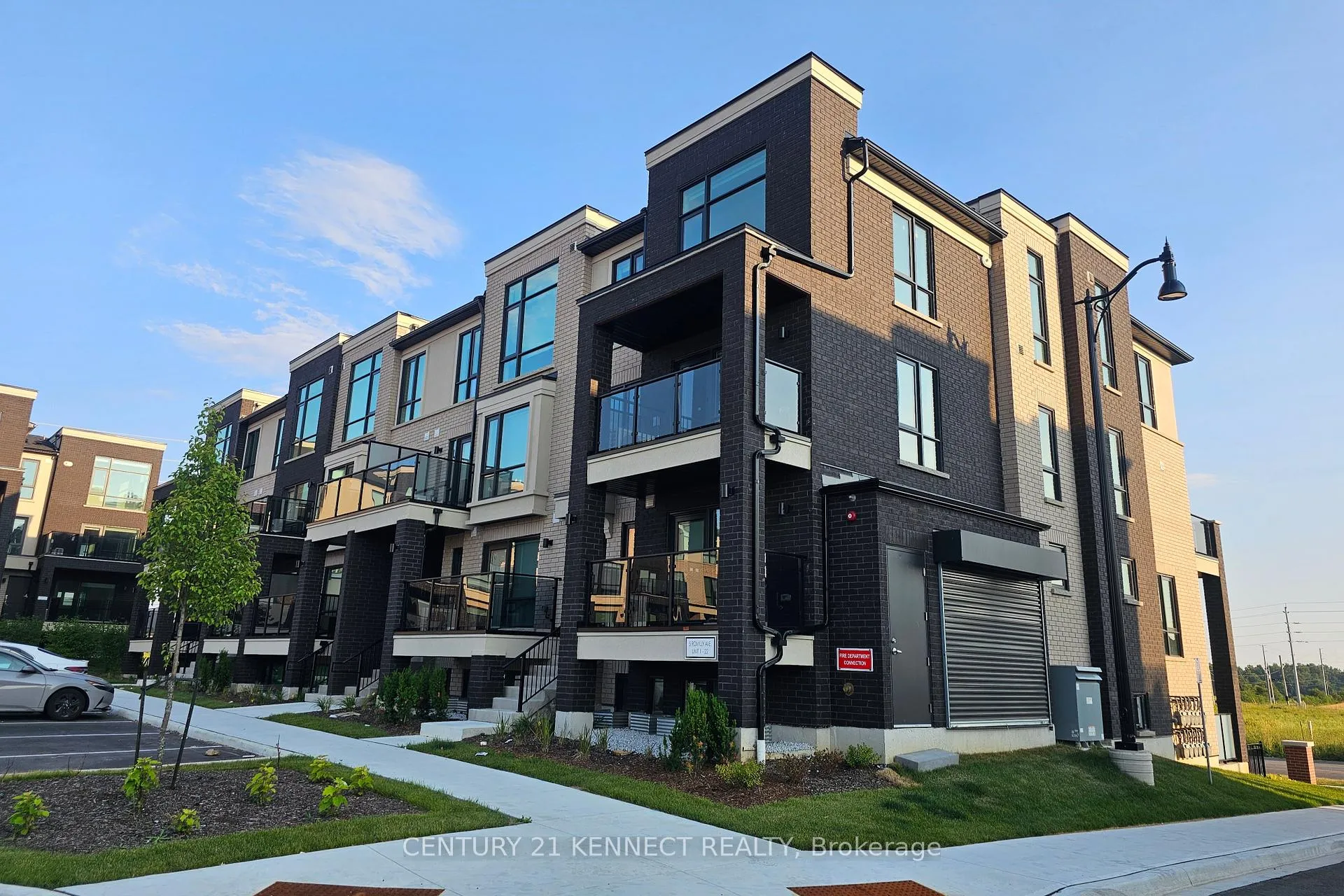 Photo 37 of Unit 12, 5 Romilly Avenue, Brampton, Northwest Brampton — HOMEH