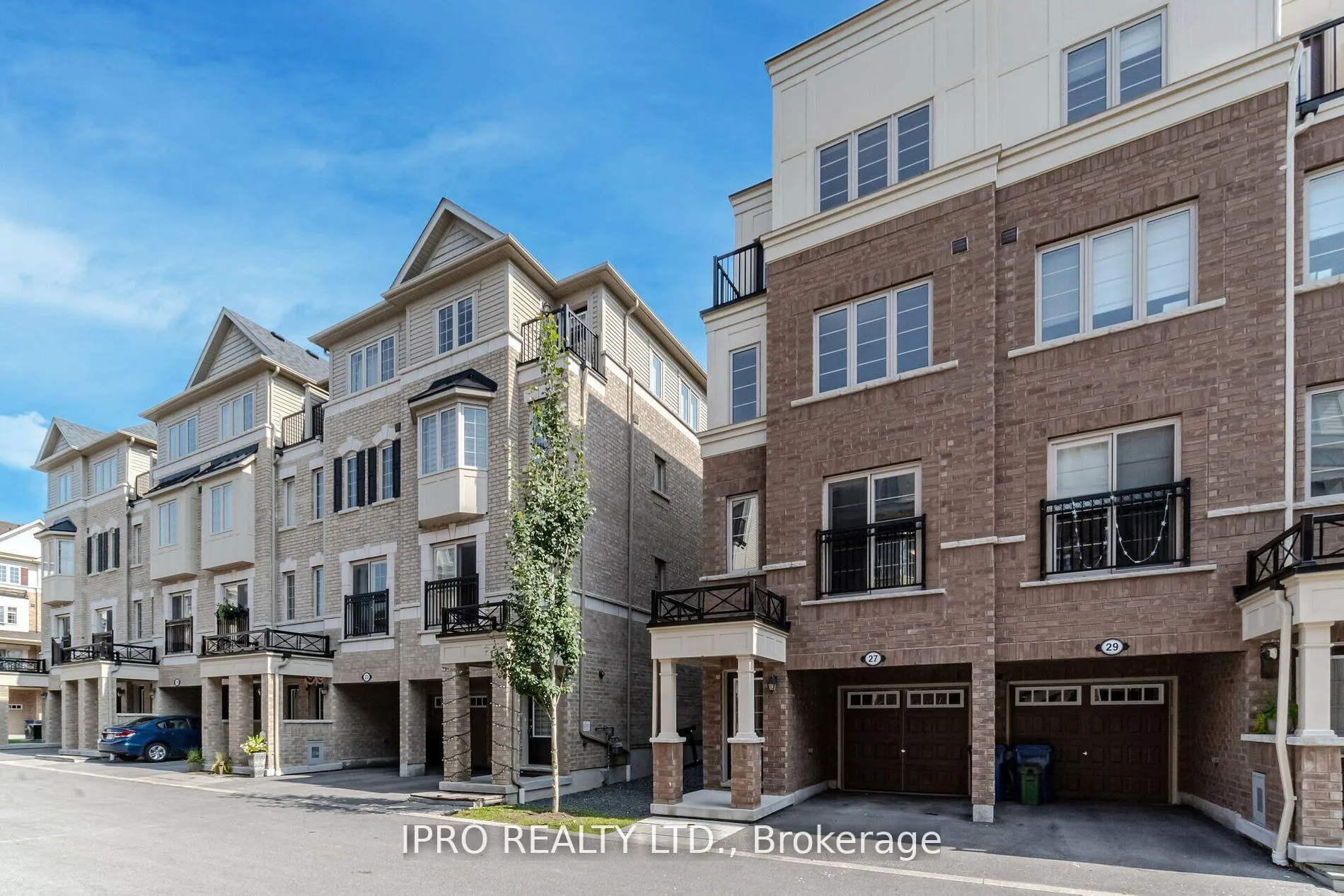 Photo 2 of 27 Filly Path, Oshawa, Windfields — HOMEH