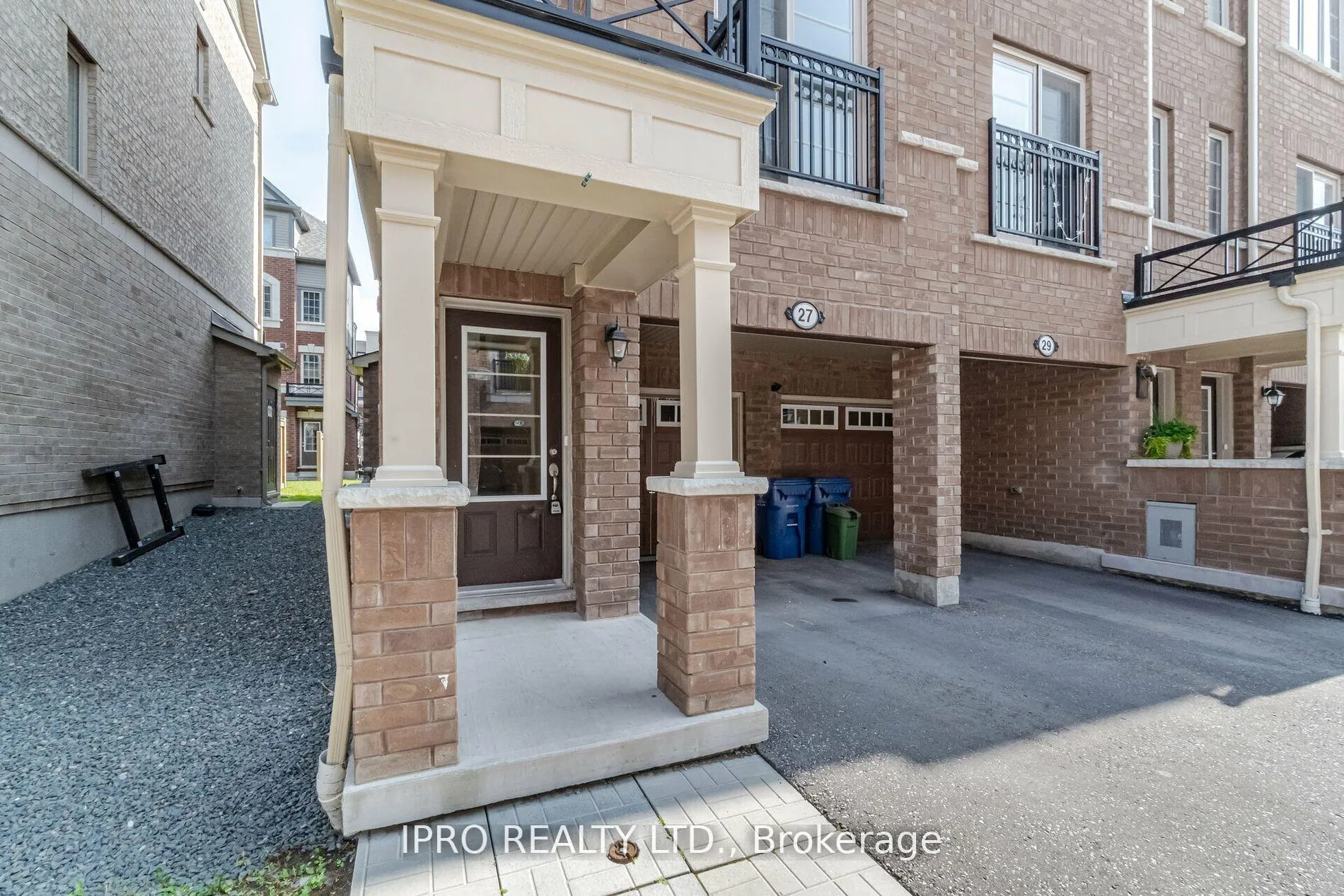 Photo 4 of 27 Filly Path, Oshawa, Windfields — HOMEH