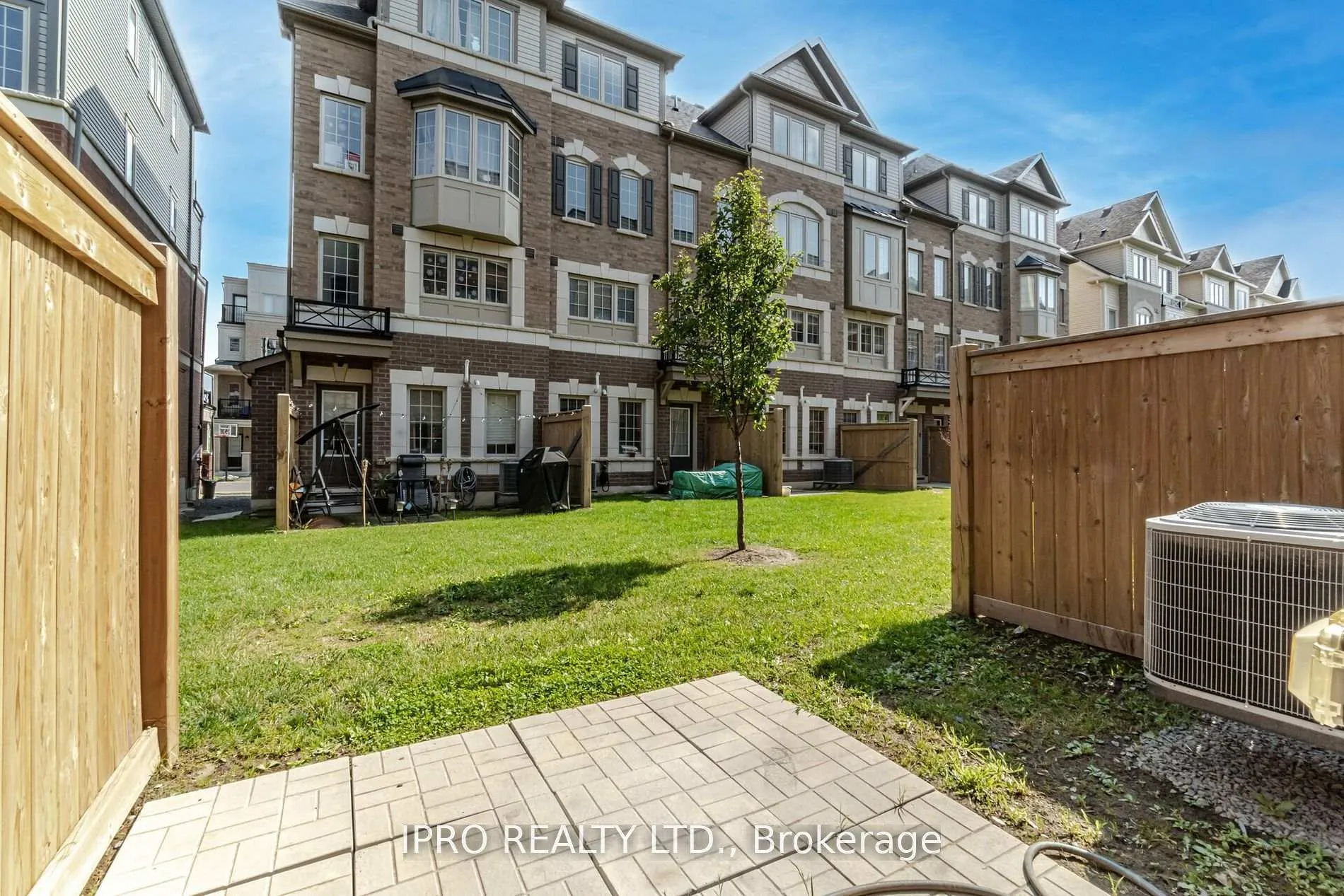 Photo 24 of 27 Filly Path, Oshawa, Windfields — HOMEH