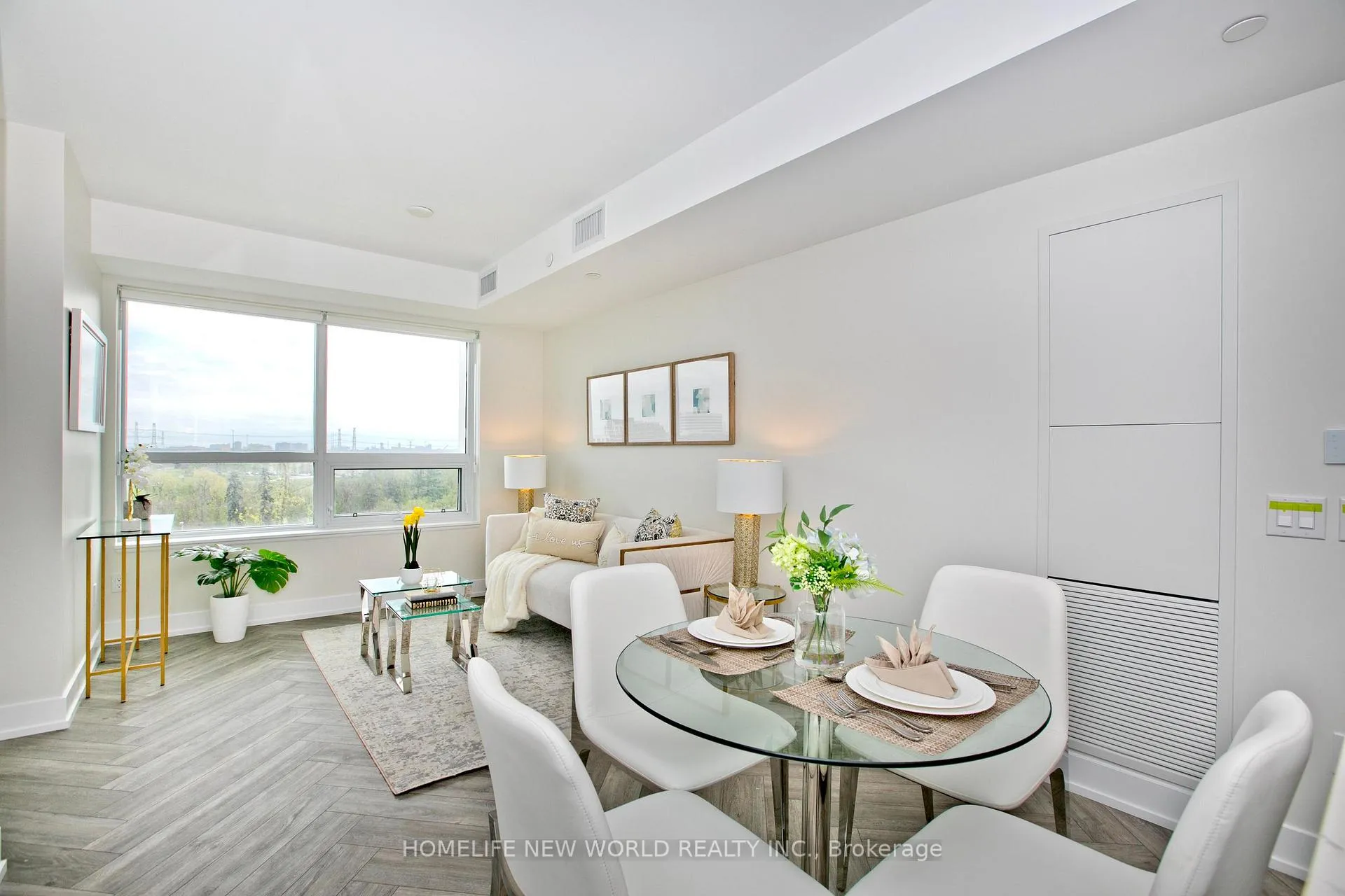 Photo 2 of Unit 919, 8 Cedarland Drive, Markham, Unionville — HOMEH
