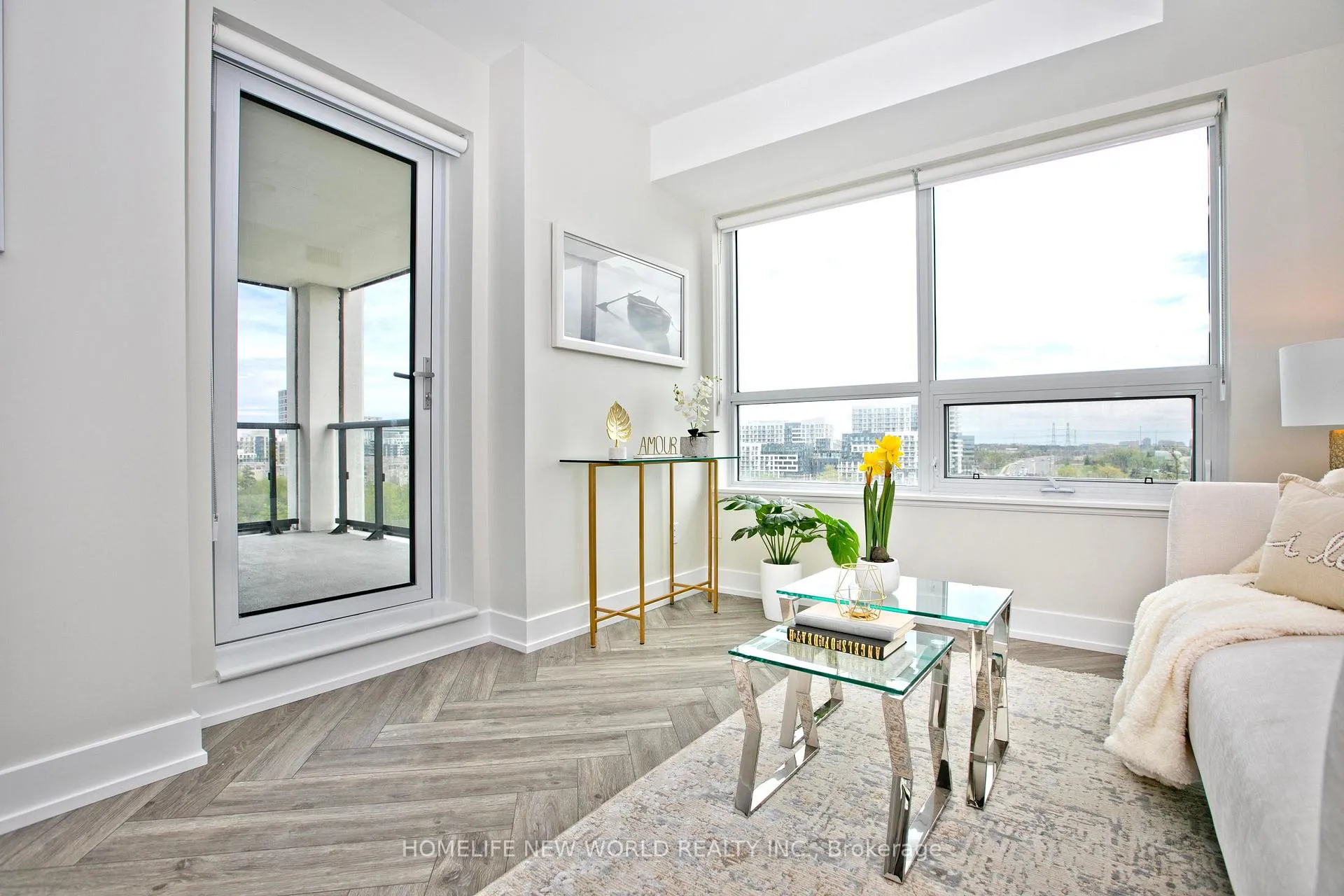 Photo 7 of Unit 919, 8 Cedarland Drive, Markham, Unionville — HOMEH