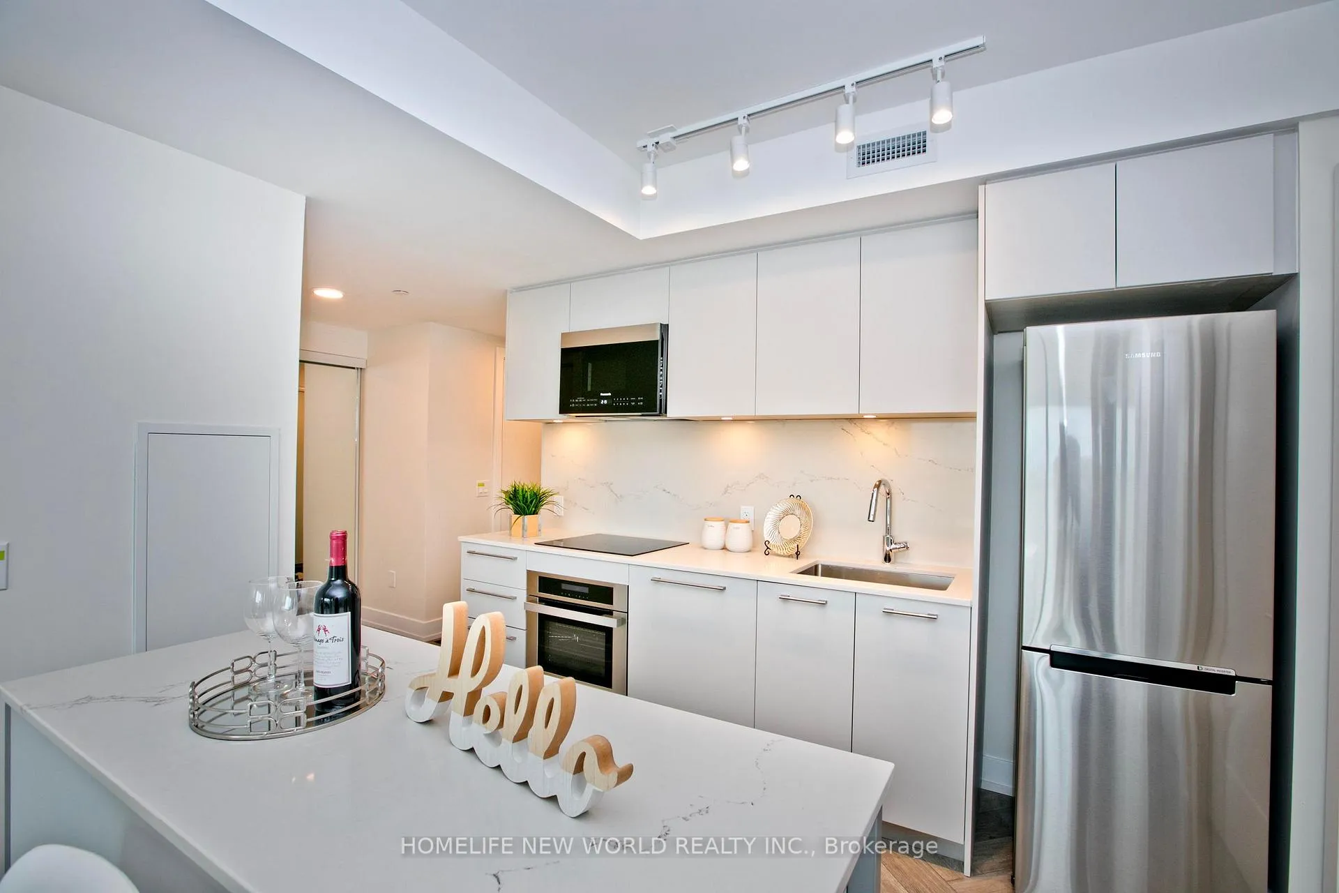 Photo 10 of Unit 919, 8 Cedarland Drive, Markham, Unionville — HOMEH