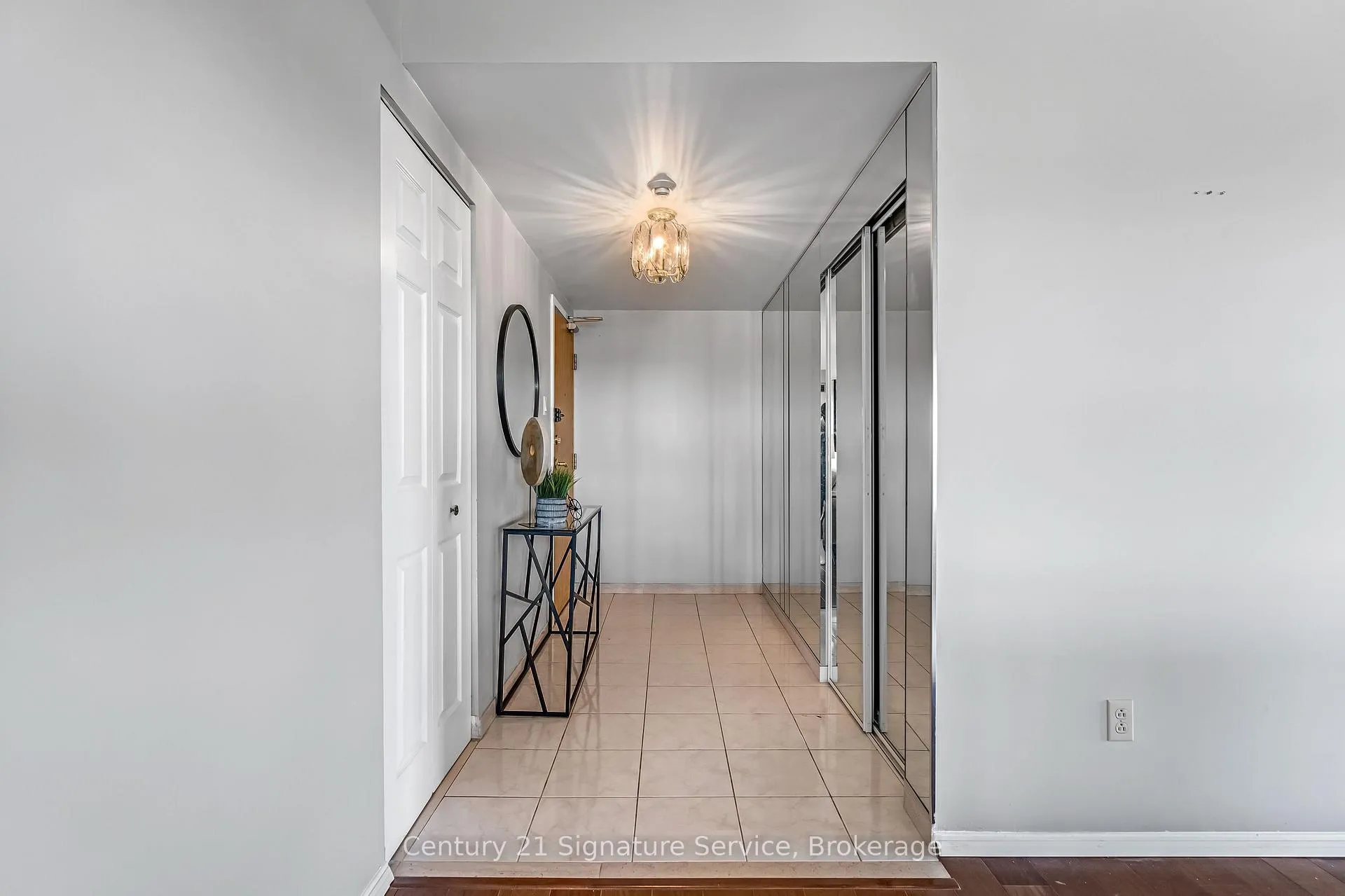 Photo 7 of Unit 814, 2 Raymerville Drive, Markham, Raymerville — HOMEH