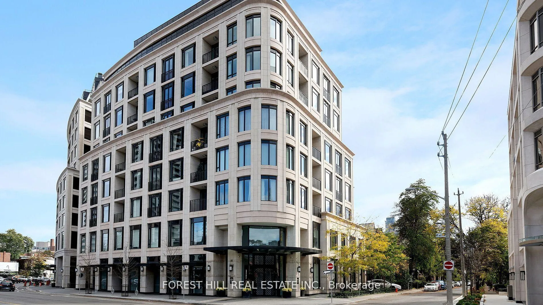 Front of Unit 202, 133 Hazelton Avenue