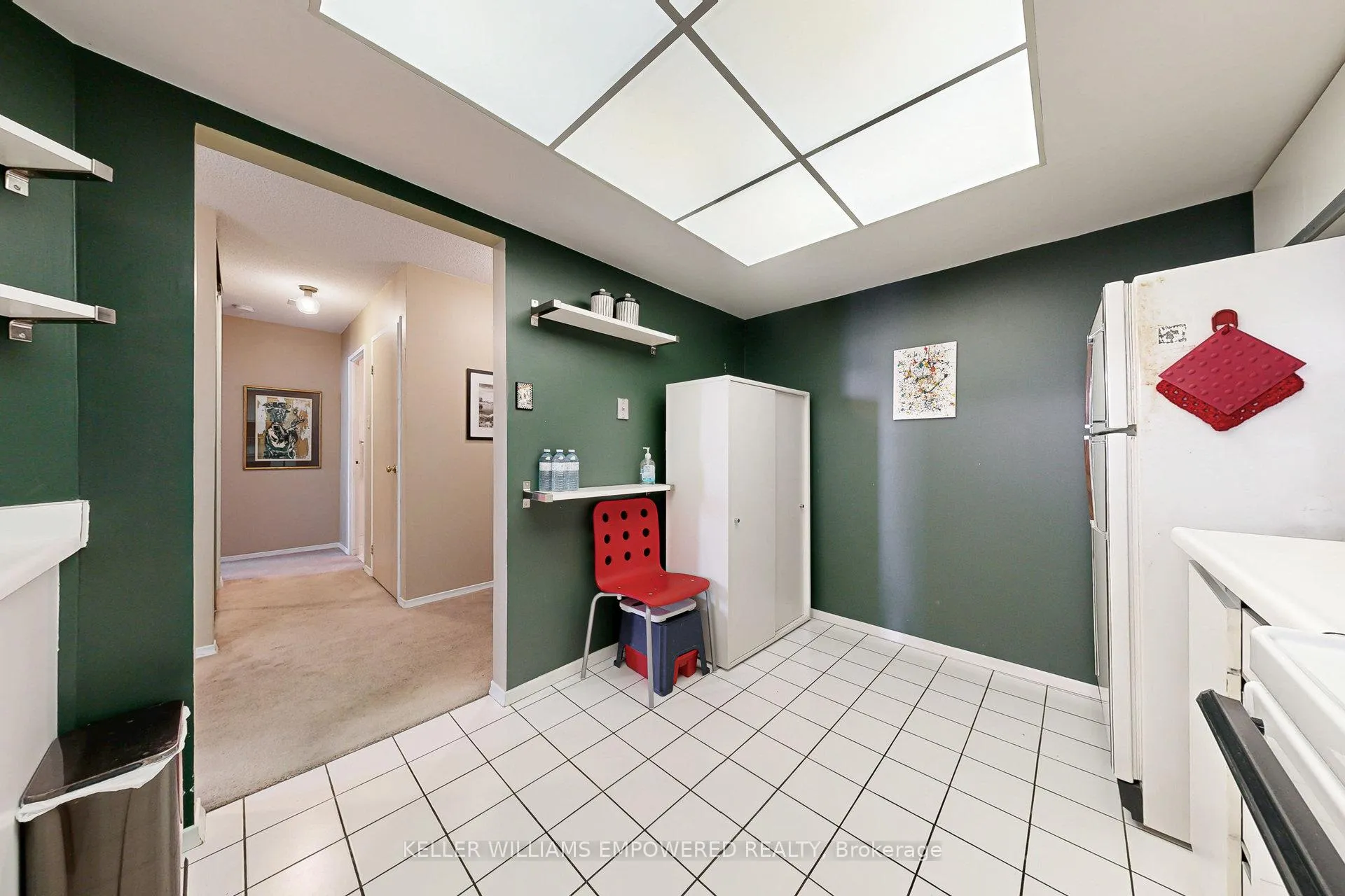 Photo 7 of Unit 401, 7460 Bathurst Street, Vaughan, Brownridge — HOMEH