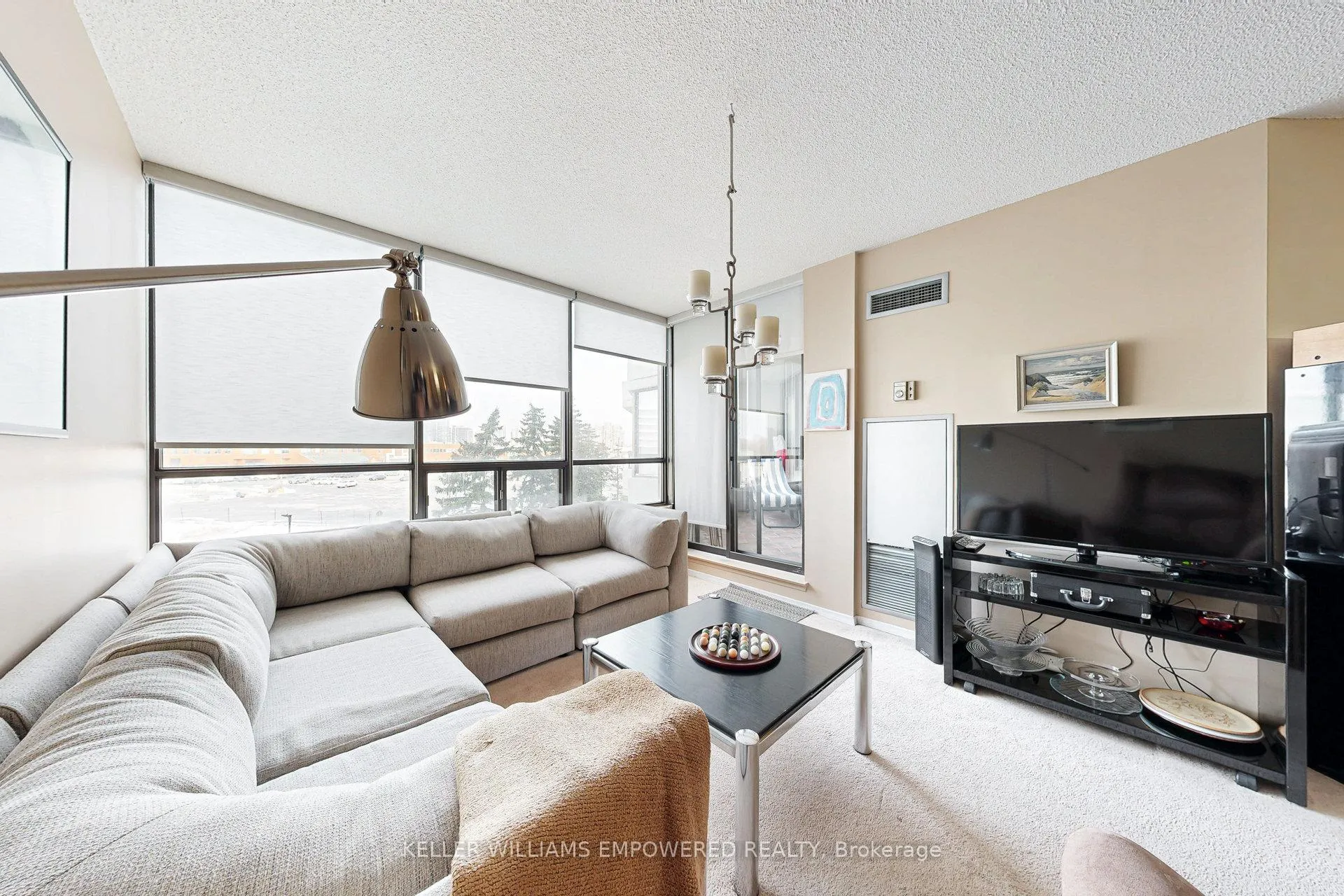 Photo 17 of Unit 401, 7460 Bathurst Street, Vaughan, Brownridge — HOMEH