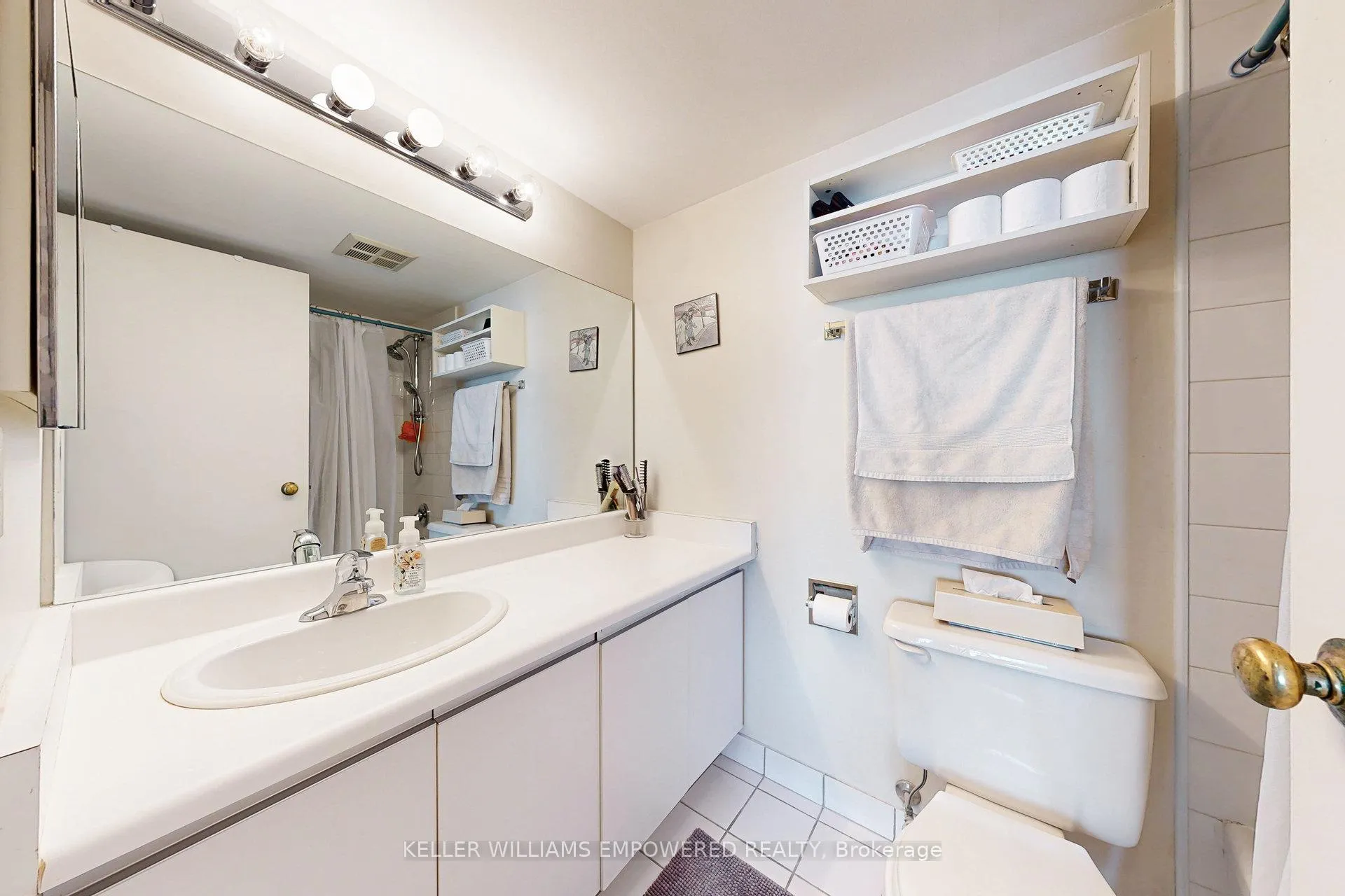 Photo 24 of Unit 401, 7460 Bathurst Street, Vaughan, Brownridge — HOMEH