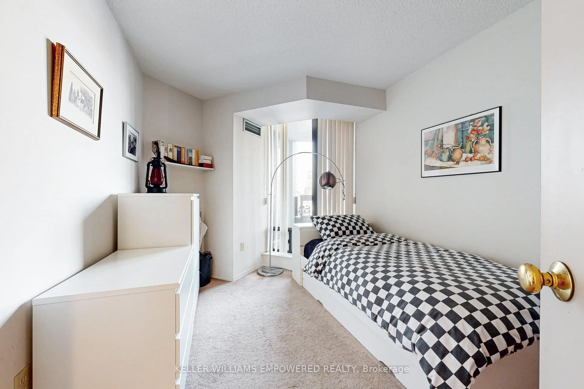 Photo 26 of Unit 401, 7460 Bathurst Street, Vaughan, Brownridge — HOMEH