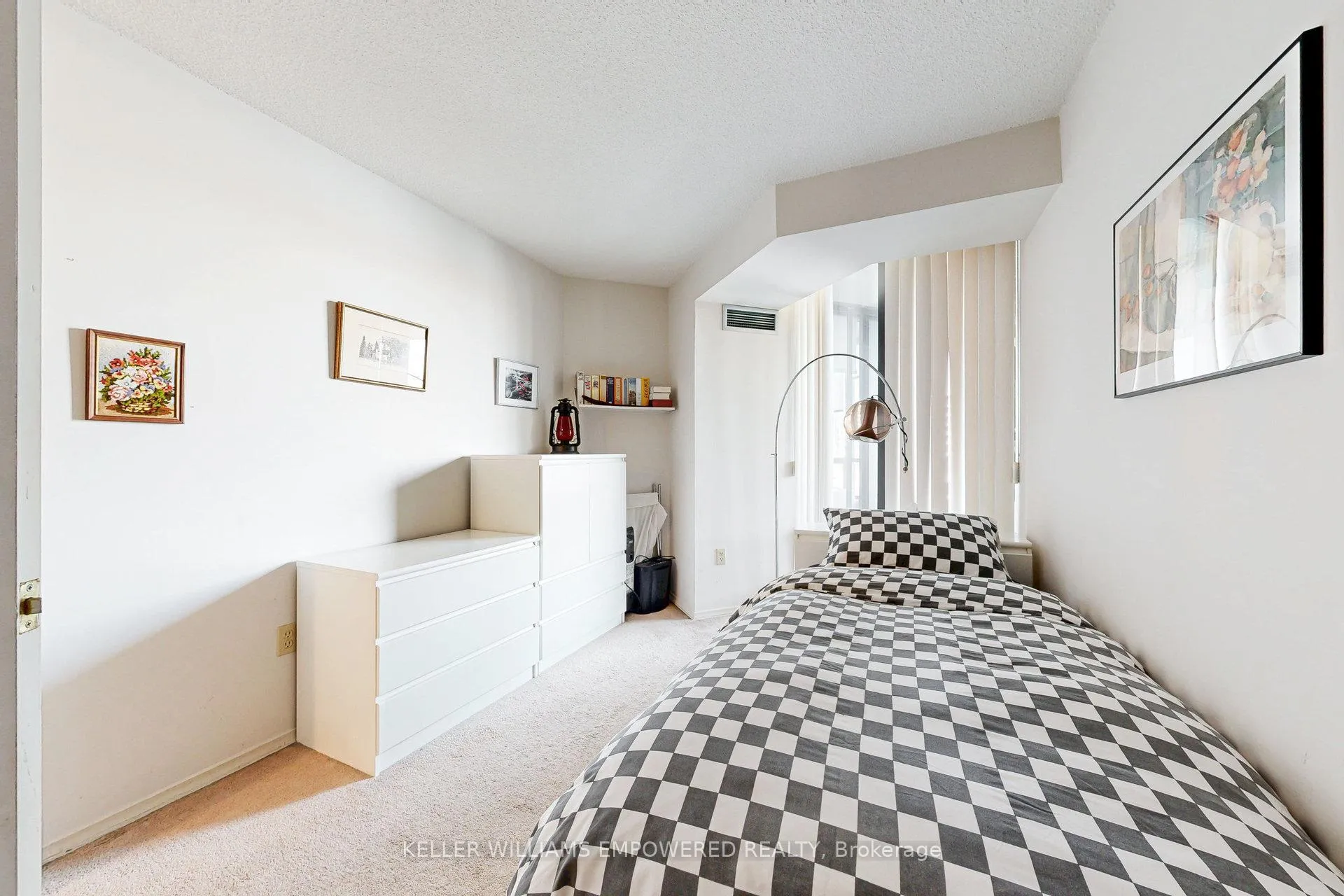 Photo 27 of Unit 401, 7460 Bathurst Street, Vaughan, Brownridge — HOMEH