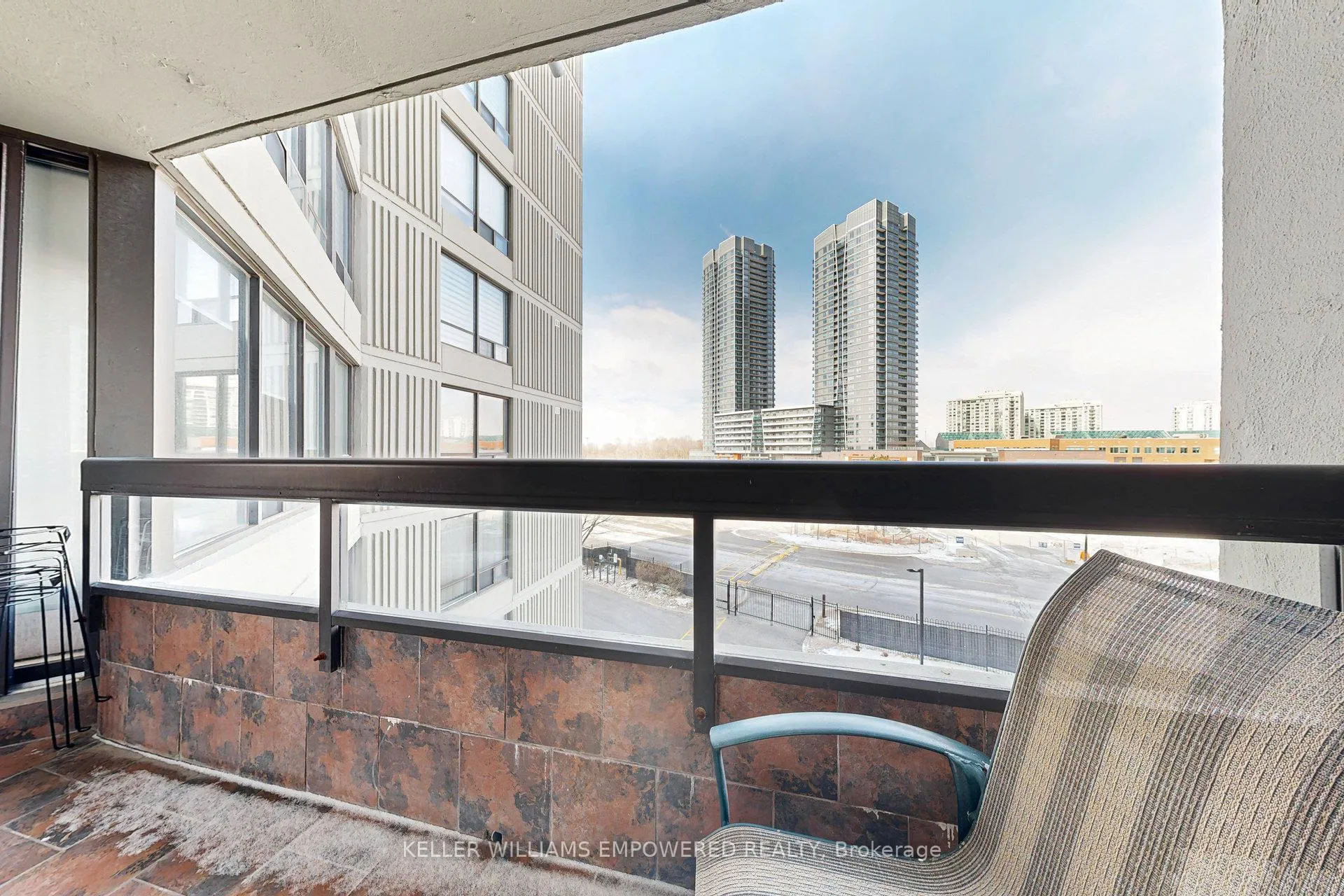 Photo 32 of Unit 401, 7460 Bathurst Street, Vaughan, Brownridge — HOMEH