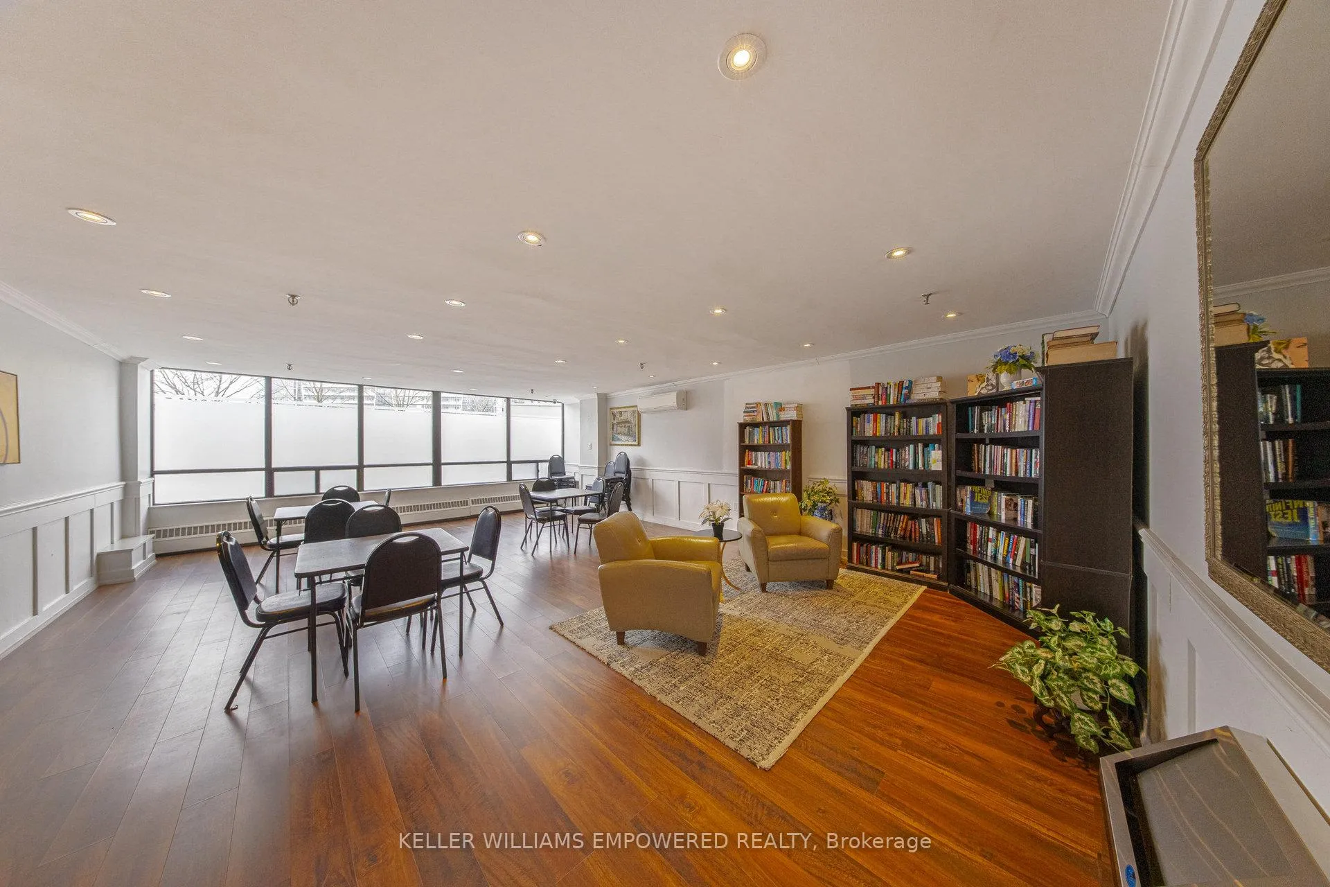 Photo 34 of Unit 401, 7460 Bathurst Street, Vaughan, Brownridge — HOMEH