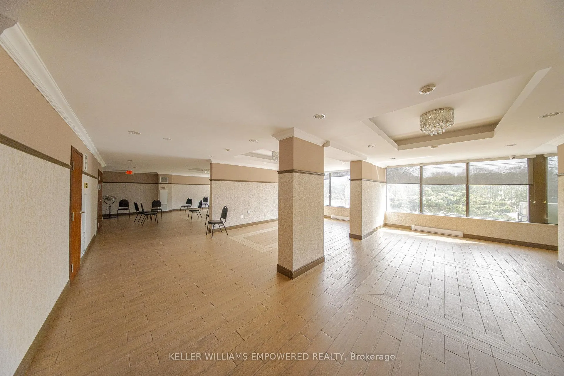 Photo 36 of Unit 401, 7460 Bathurst Street, Vaughan, Brownridge — HOMEH
