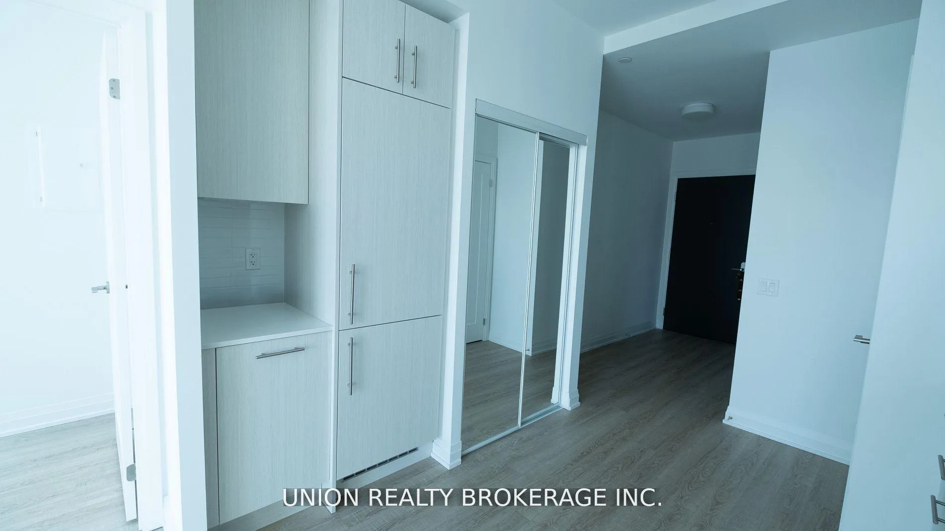 Photo 7 of Unit 606, 286 Main Street, Toronto, East End-Danforth — HOMEH