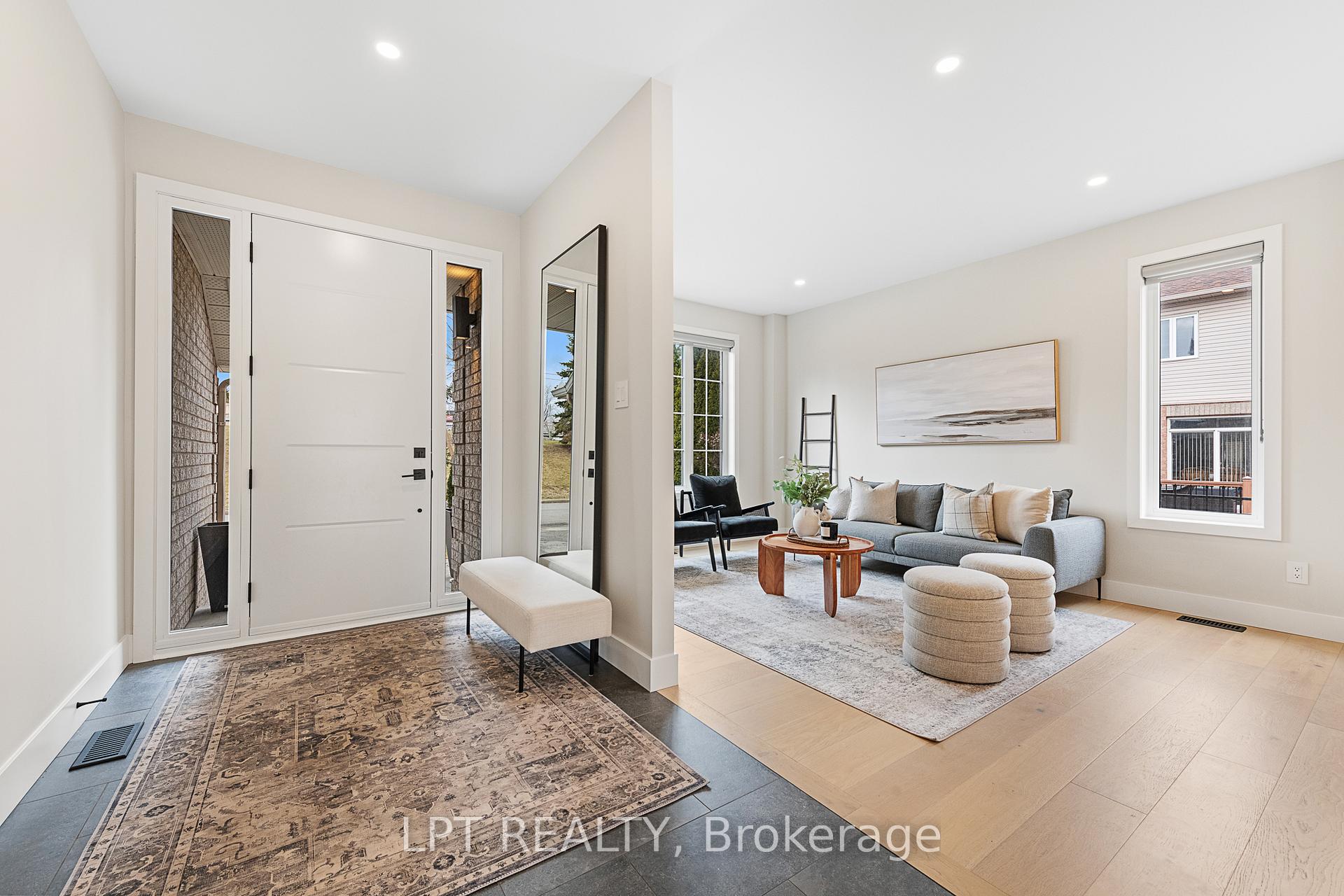 Photo 3 of 2833 Hank Rivers Drive, Ottawa, Upper Hunt Club — HOMEH