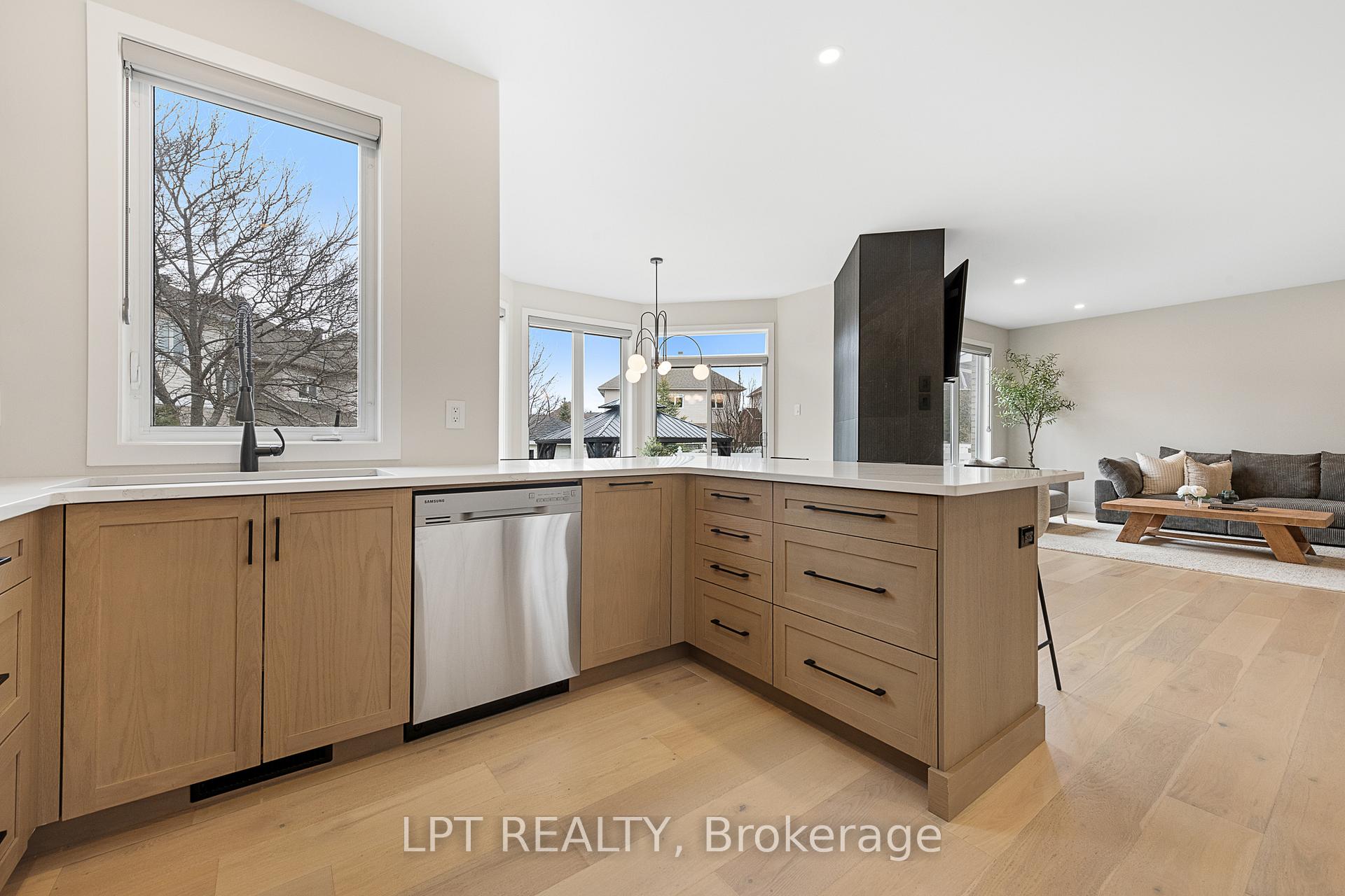 Photo 18 of 2833 Hank Rivers Drive, Ottawa, Upper Hunt Club — HOMEH