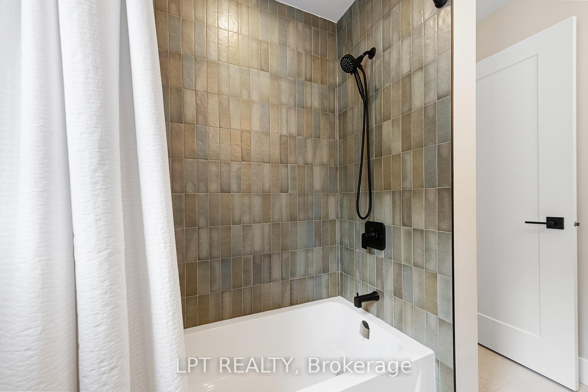 Photo 33 of 2833 Hank Rivers Drive, Ottawa, Upper Hunt Club — HOMEH