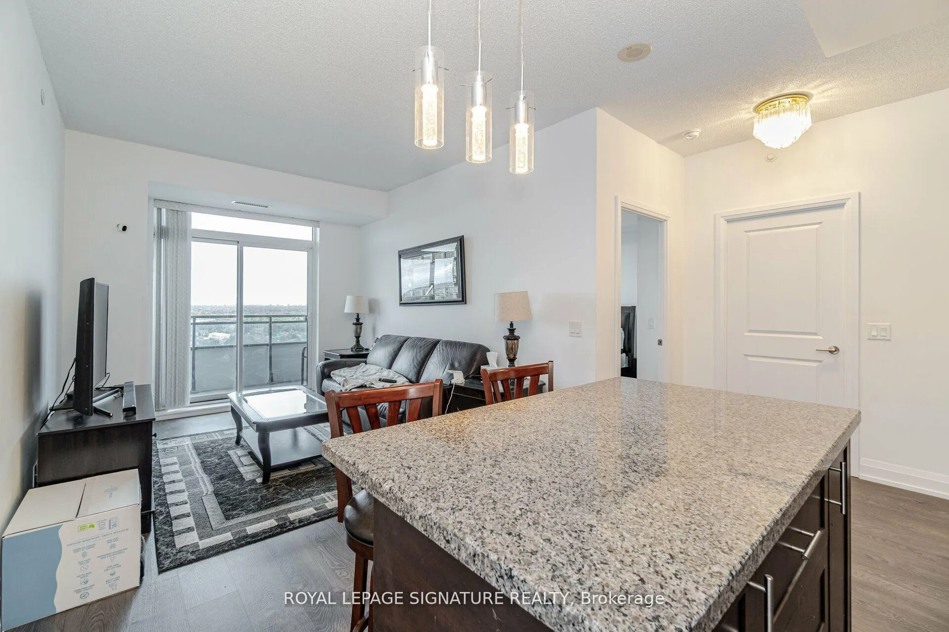 Photo 10 of Unit 1201, 7890 Bathurst Street, Vaughan, Beverley Glen — HOMEH