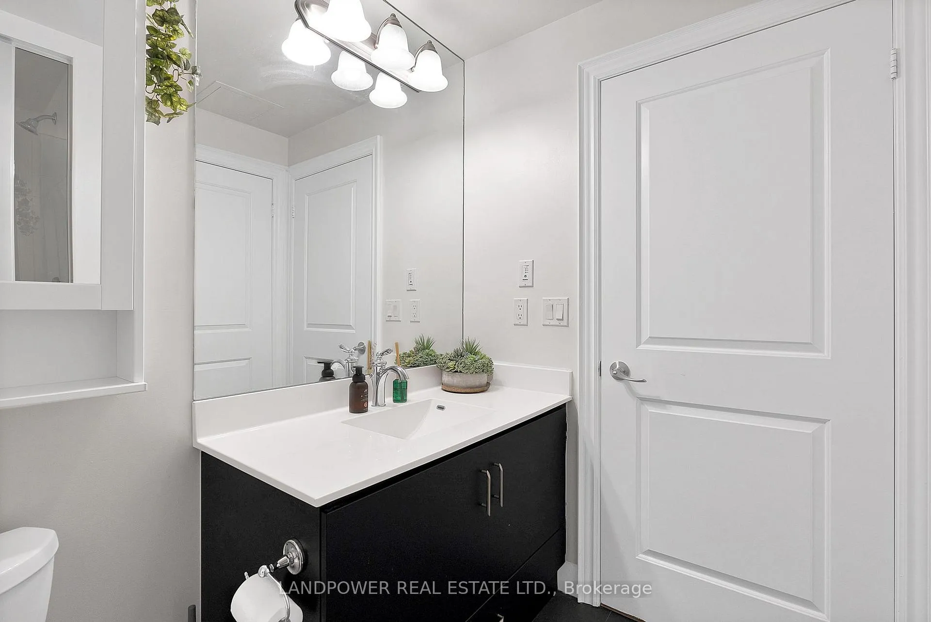 Photo 8 of Unit 916, 99 South Town Centre Boulevard, Markham, Unionville — HOMEH