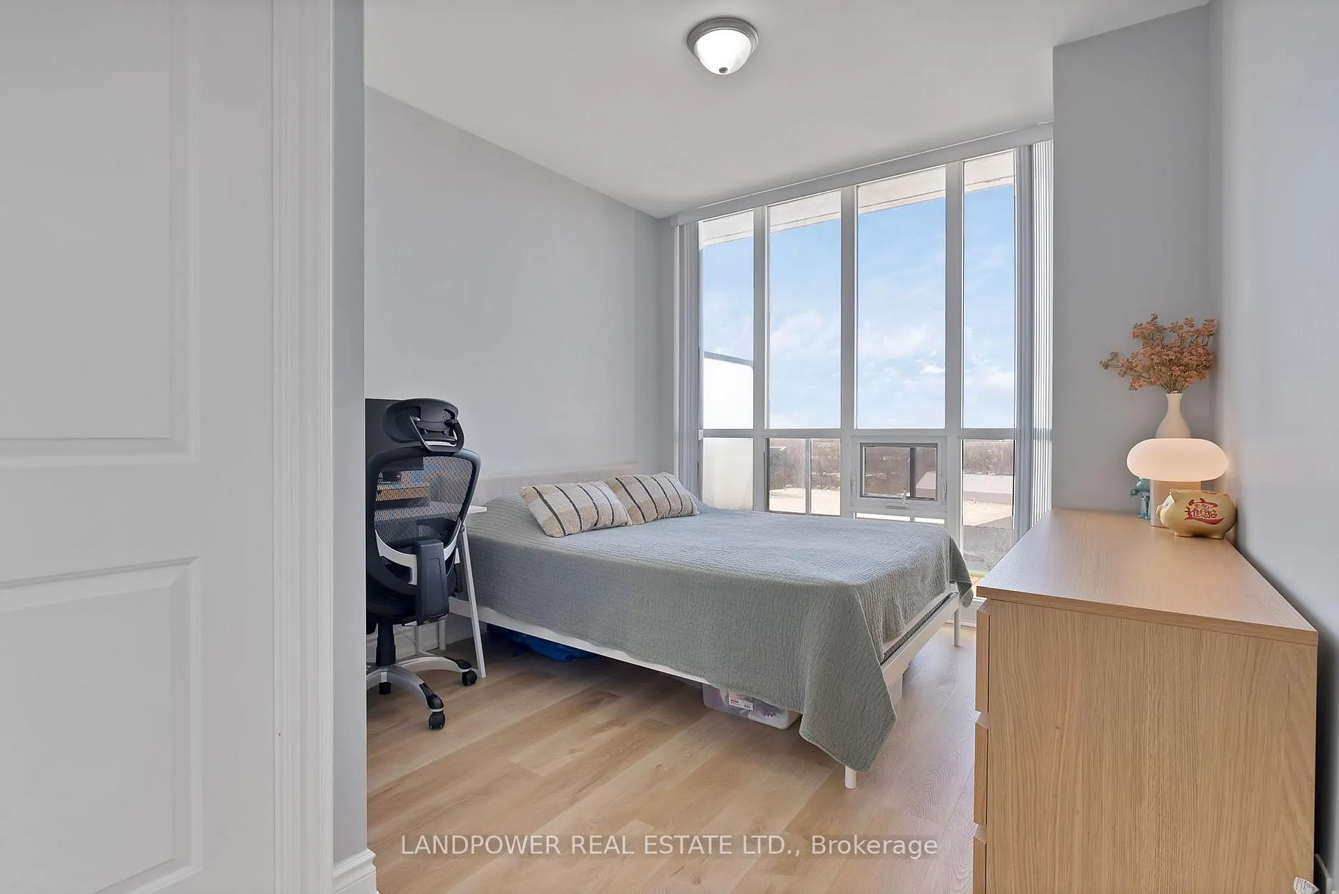 Photo 19 of Unit 916, 99 South Town Centre Boulevard, Markham, Unionville — HOMEH