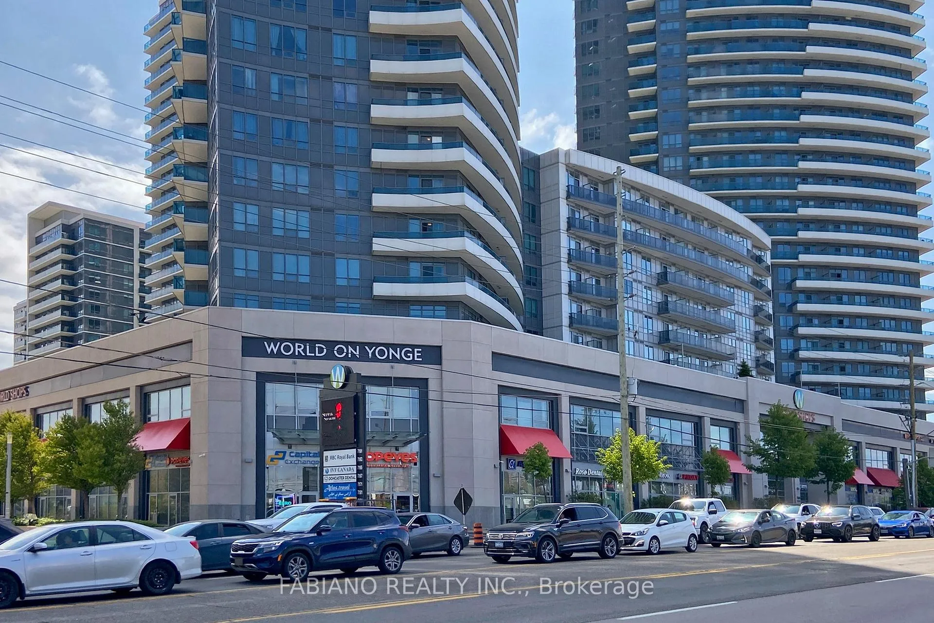 Photo 3 of Unit 2303, 7171 Yonge Street, Markham, Thornhill — HOMEH