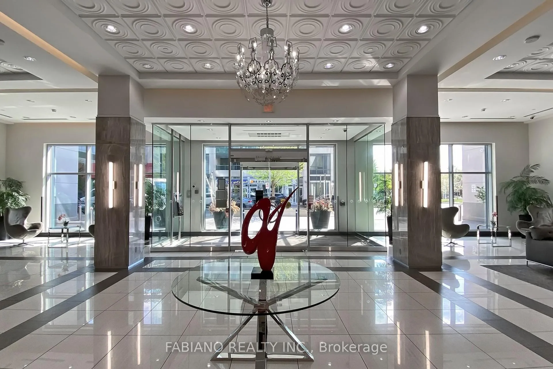 Photo 5 of Unit 2303, 7171 Yonge Street, Markham, Thornhill — HOMEH