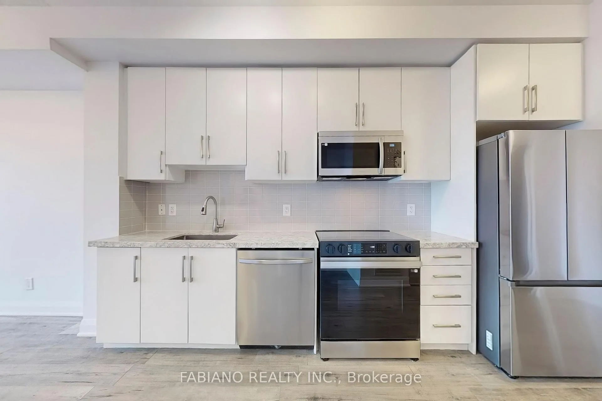 Photo 14 of Unit 2303, 7171 Yonge Street, Markham, Thornhill — HOMEH