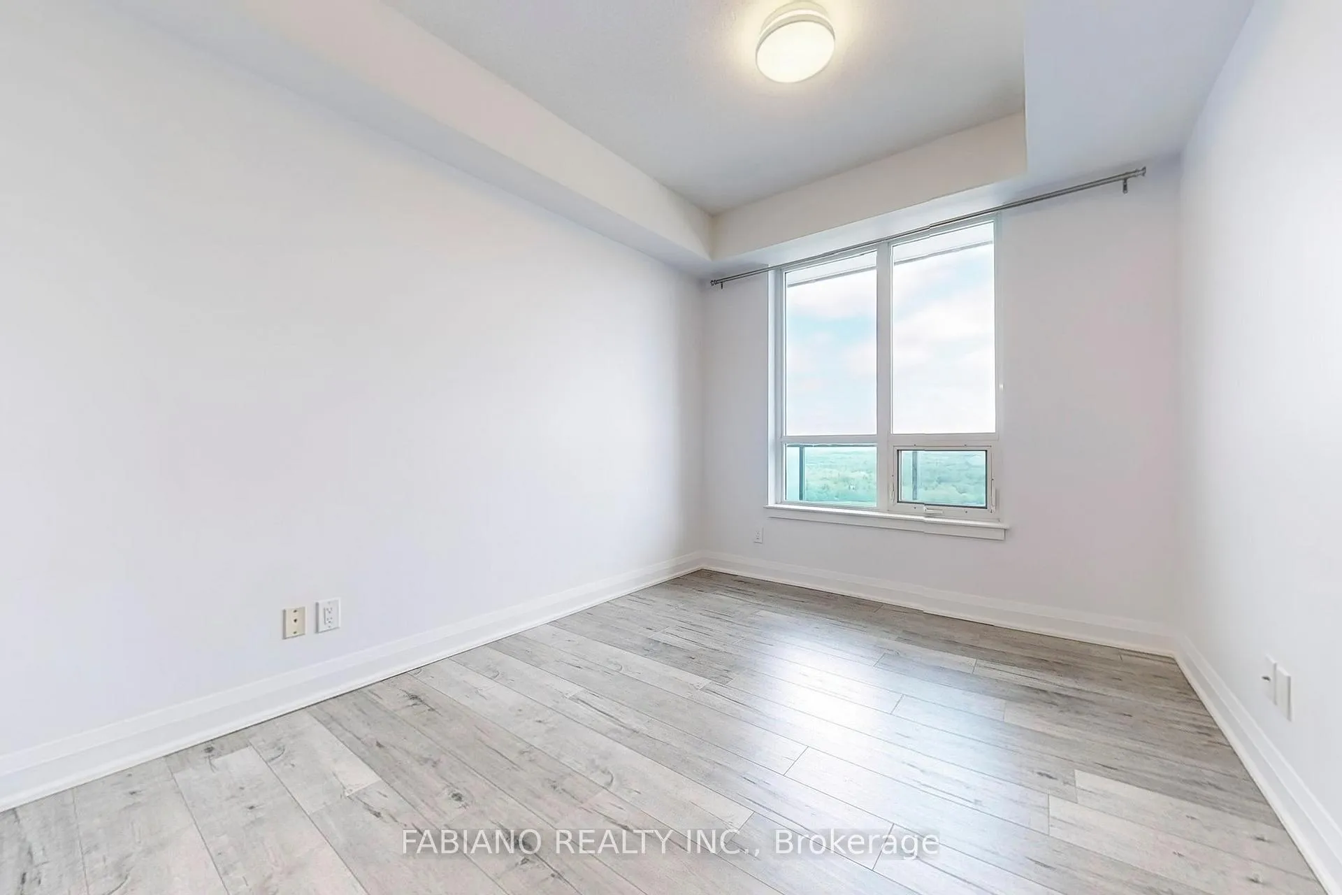 Photo 15 of Unit 2303, 7171 Yonge Street, Markham, Thornhill — HOMEH