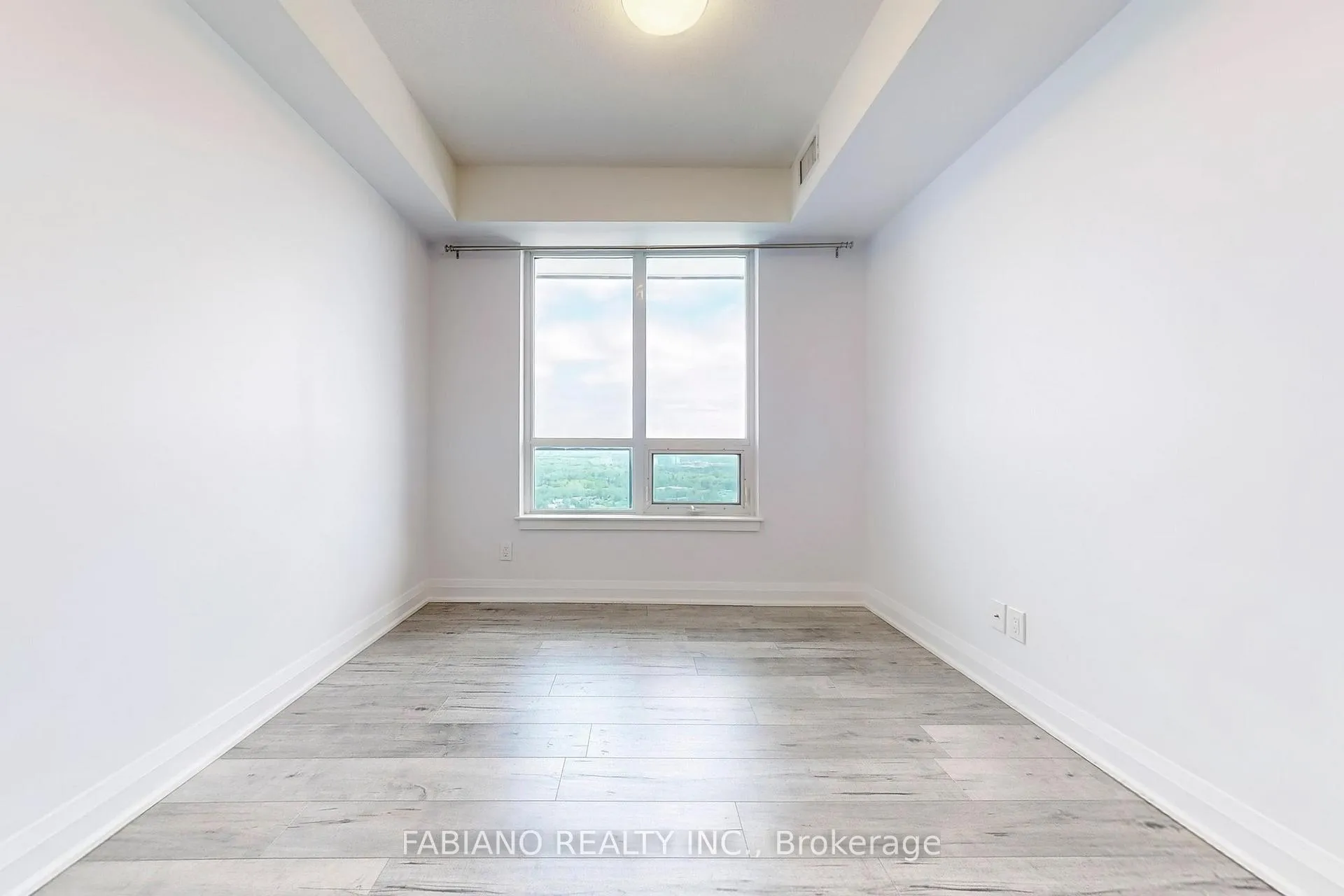Photo 16 of Unit 2303, 7171 Yonge Street, Markham, Thornhill — HOMEH