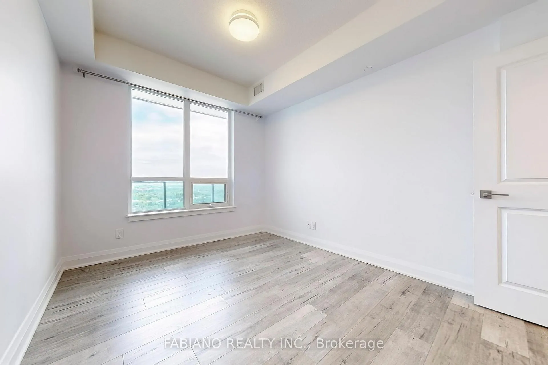 Photo 17 of Unit 2303, 7171 Yonge Street, Markham, Thornhill — HOMEH
