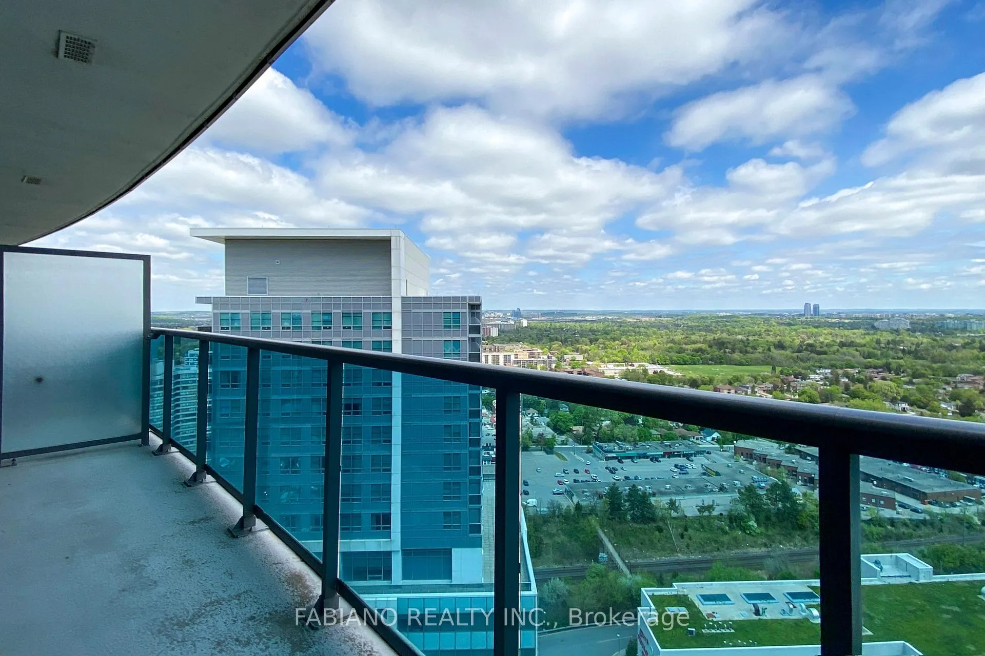 Photo 25 of Unit 2303, 7171 Yonge Street, Markham, Thornhill — HOMEH
