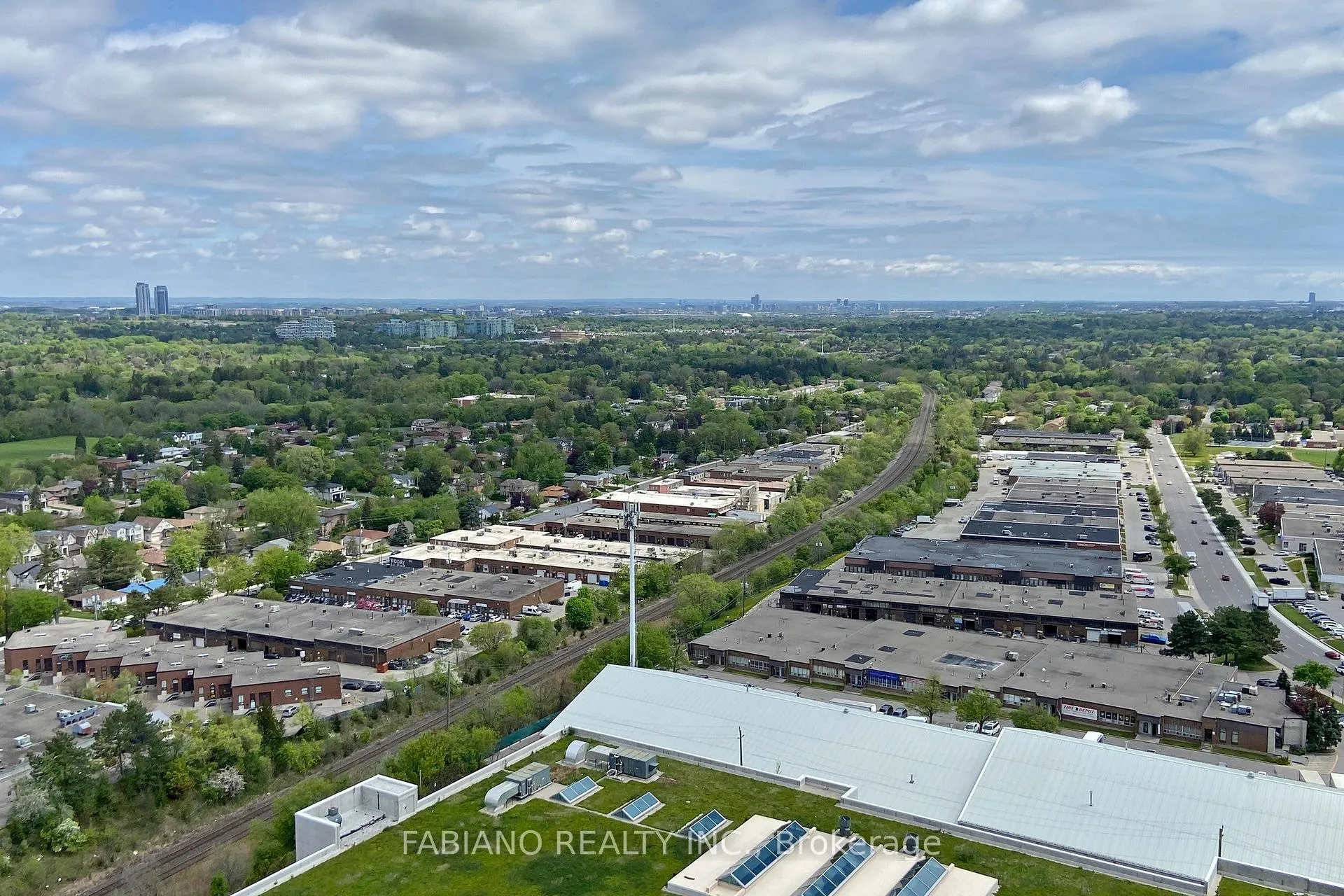 Photo 28 of Unit 2303, 7171 Yonge Street, Markham, Thornhill — HOMEH