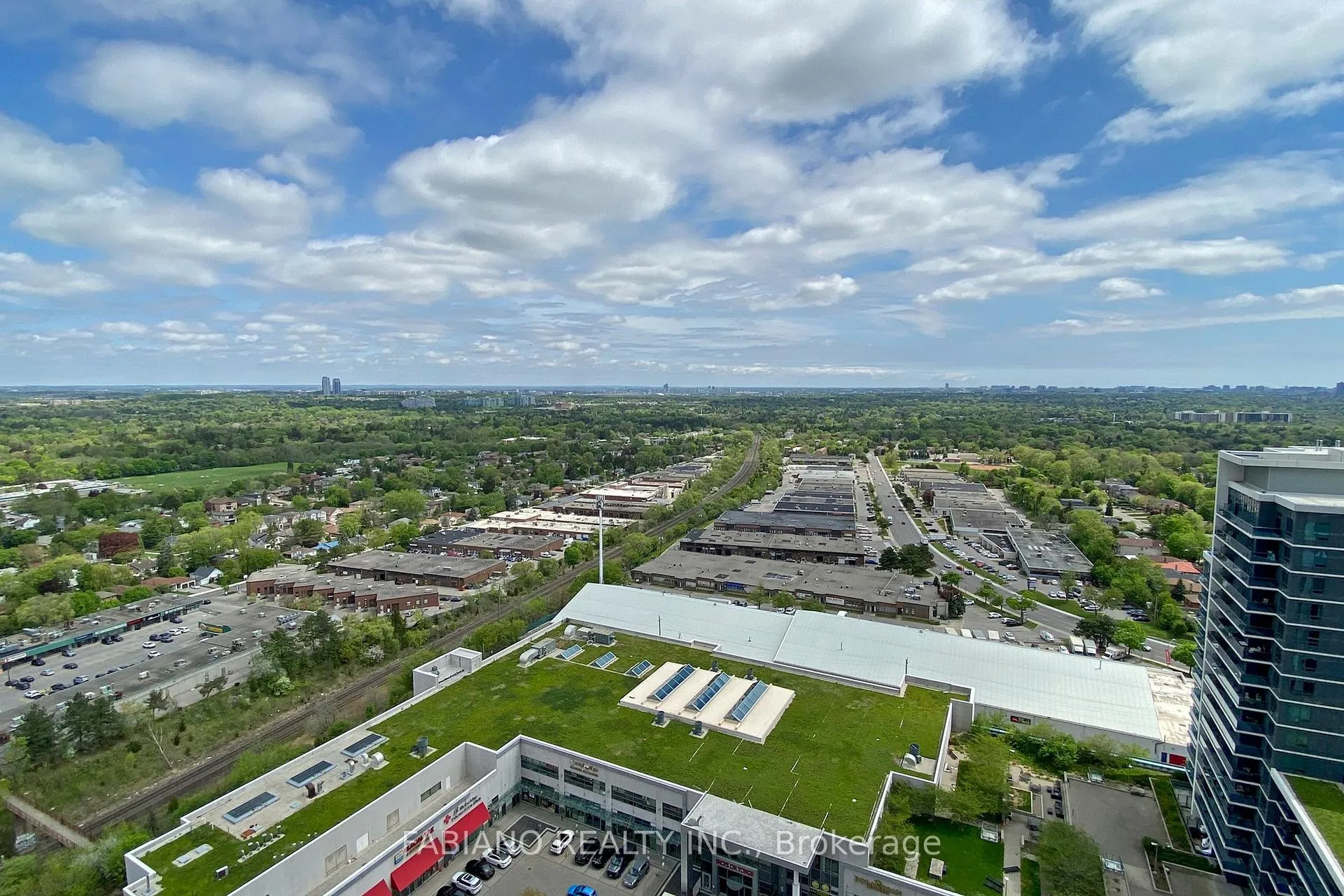 Photo 29 of Unit 2303, 7171 Yonge Street, Markham, Thornhill — HOMEH