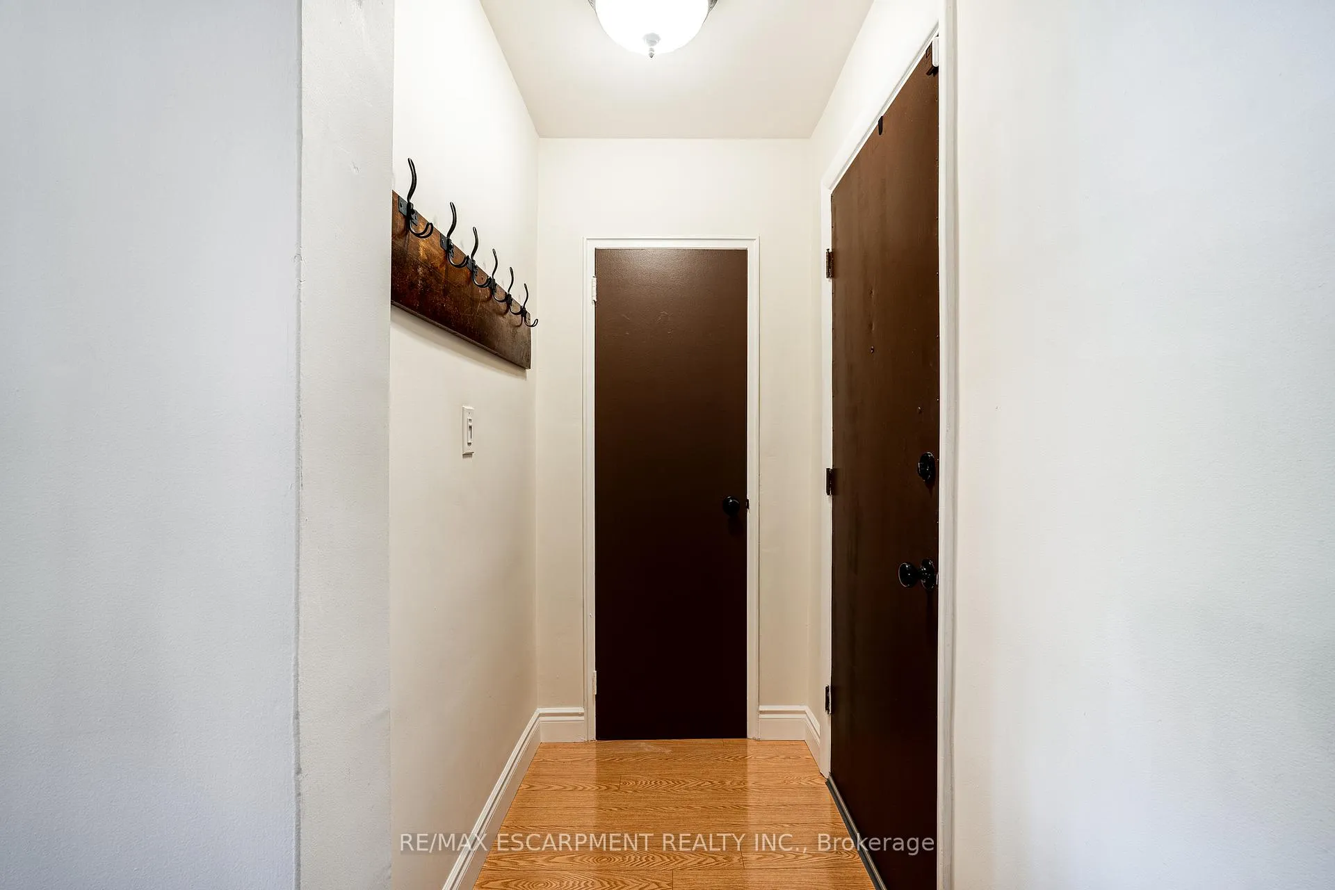 Photo 4 of Unit 501, 9 Grant Boulevard, Hamilton, Dundas — HOMEH