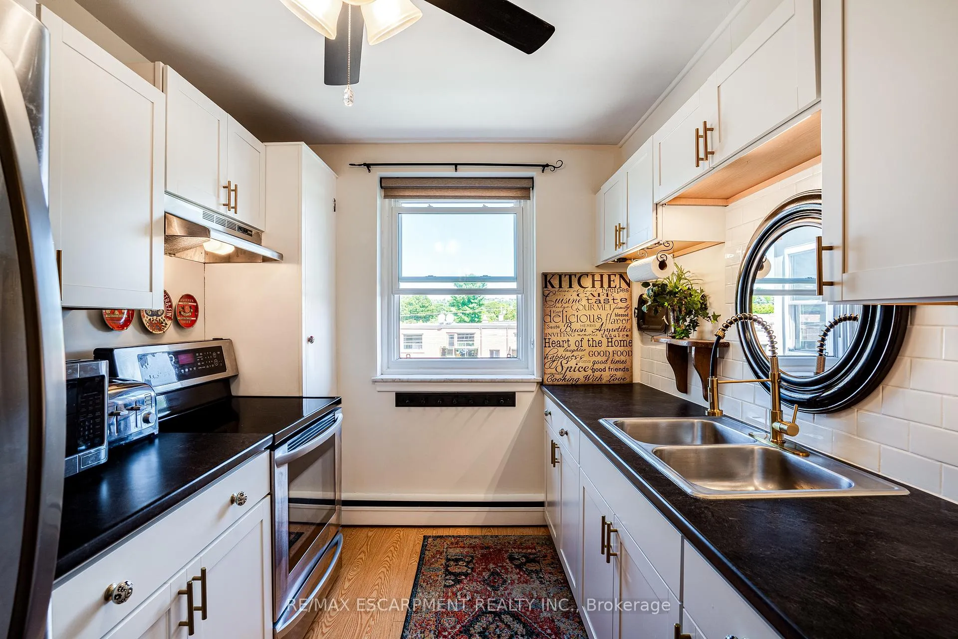 Photo 8 of Unit 501, 9 Grant Boulevard, Hamilton, Dundas — HOMEH
