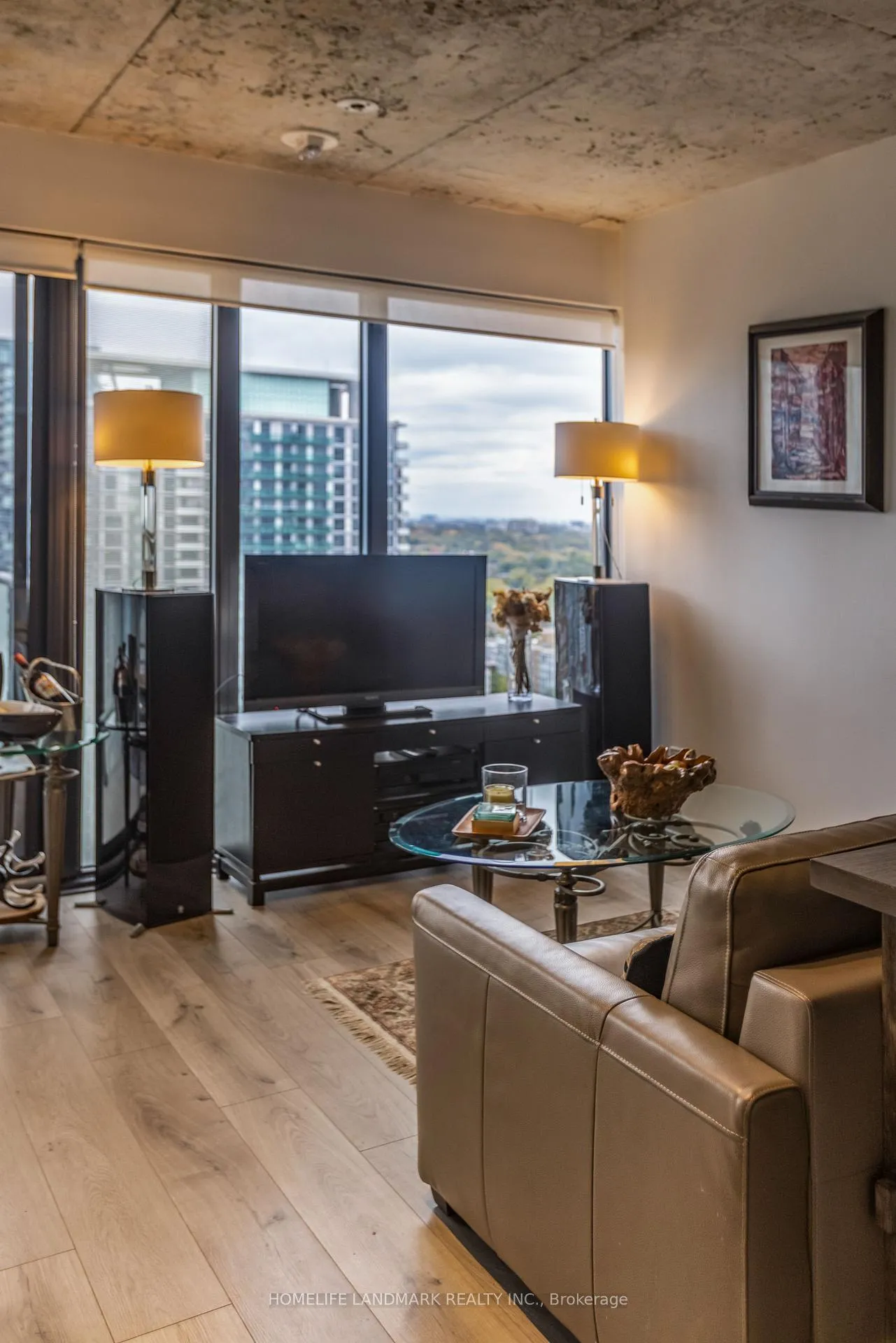 Photo 3 of Unit 2602, 161 Roehampton Avenue, Toronto, Mount Pleasant West — HOMEH