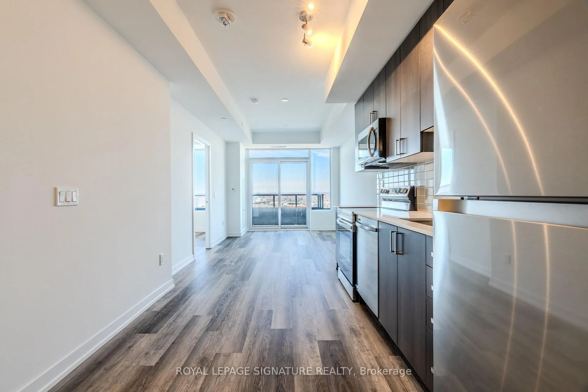 Photo 4 of Unit 2812, 1435 Celebration Drive, Pickering, Bay Ridges — HOMEH