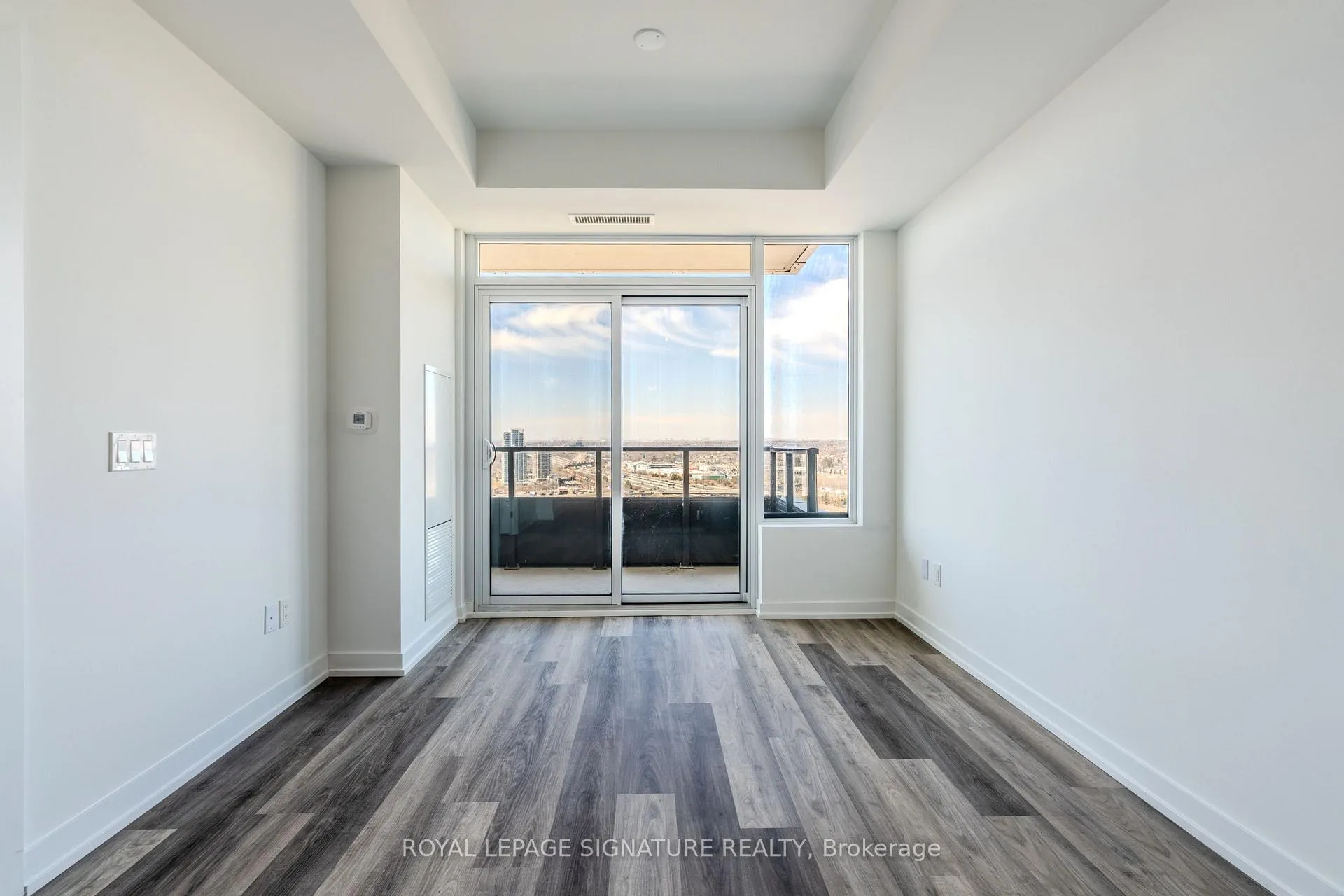 Photo 5 of Unit 2812, 1435 Celebration Drive, Pickering, Bay Ridges — HOMEH