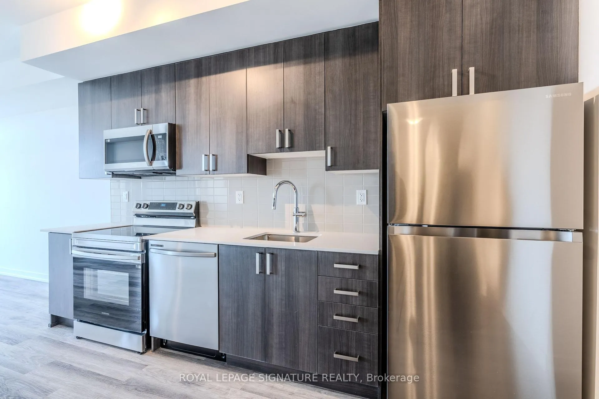 Photo 6 of Unit 2812, 1435 Celebration Drive, Pickering, Bay Ridges — HOMEH