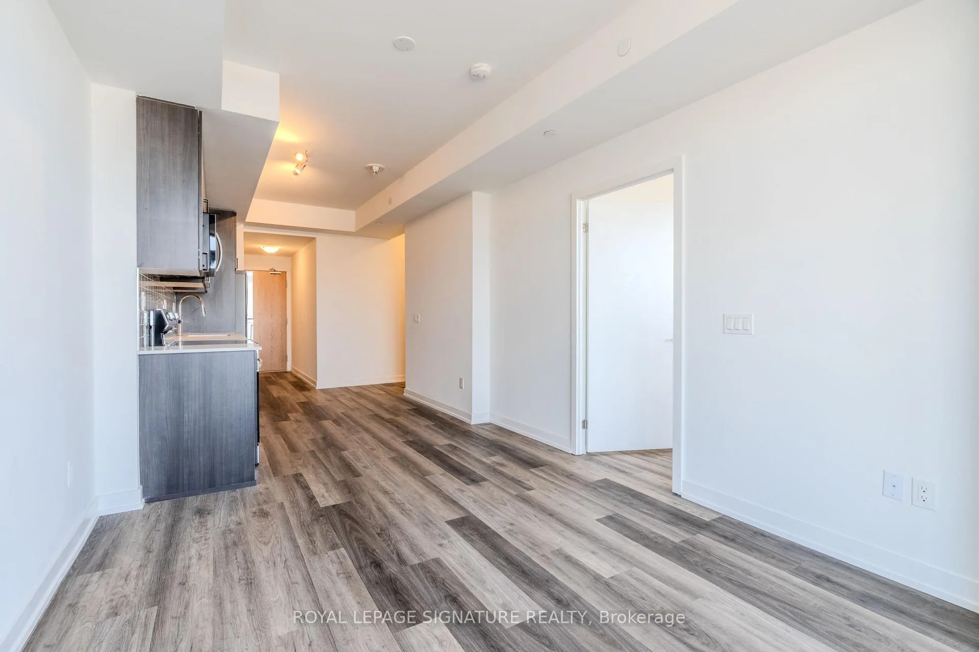 Photo 8 of Unit 2812, 1435 Celebration Drive, Pickering, Bay Ridges — HOMEH