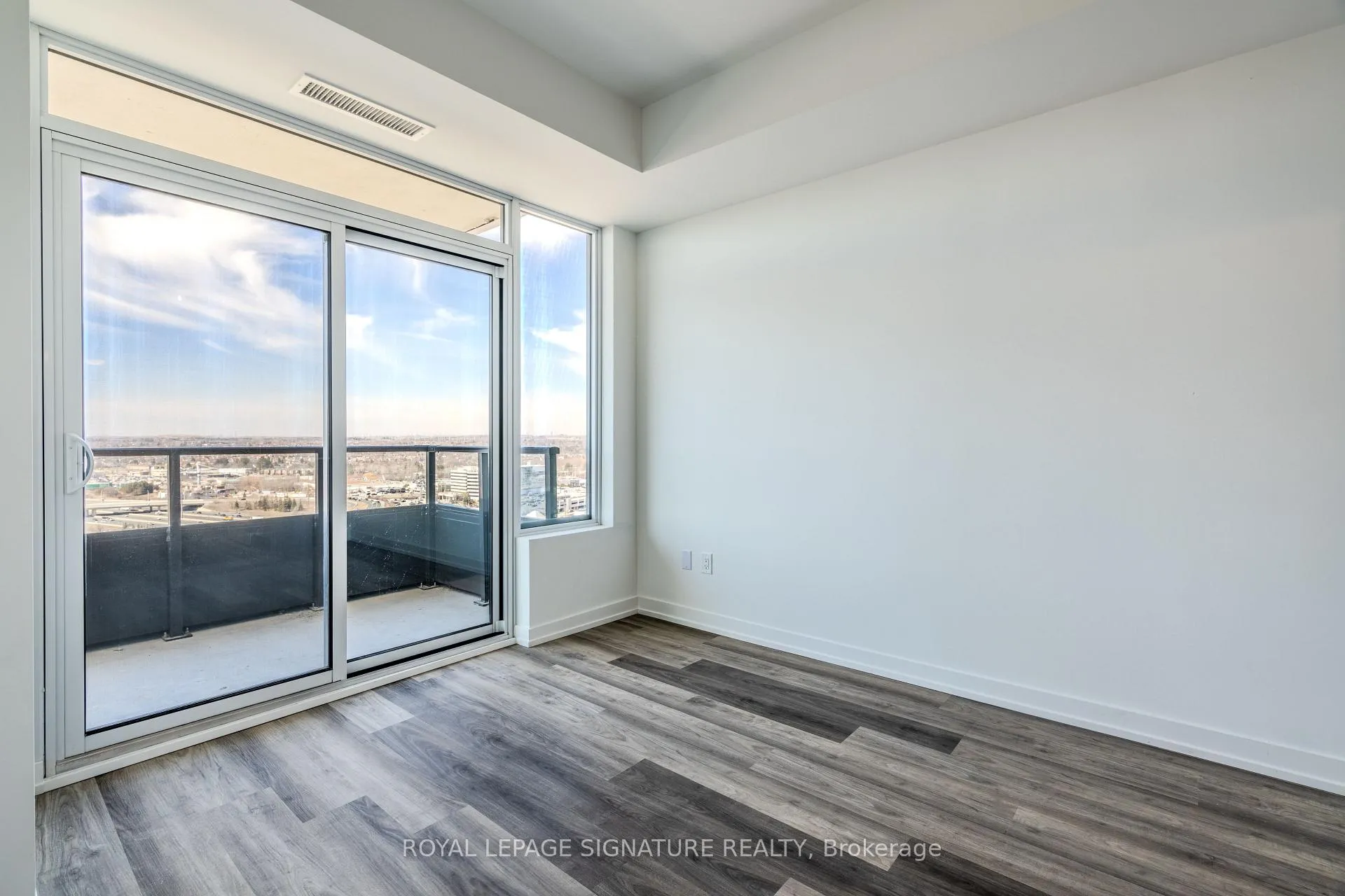 Photo 9 of Unit 2812, 1435 Celebration Drive, Pickering, Bay Ridges — HOMEH