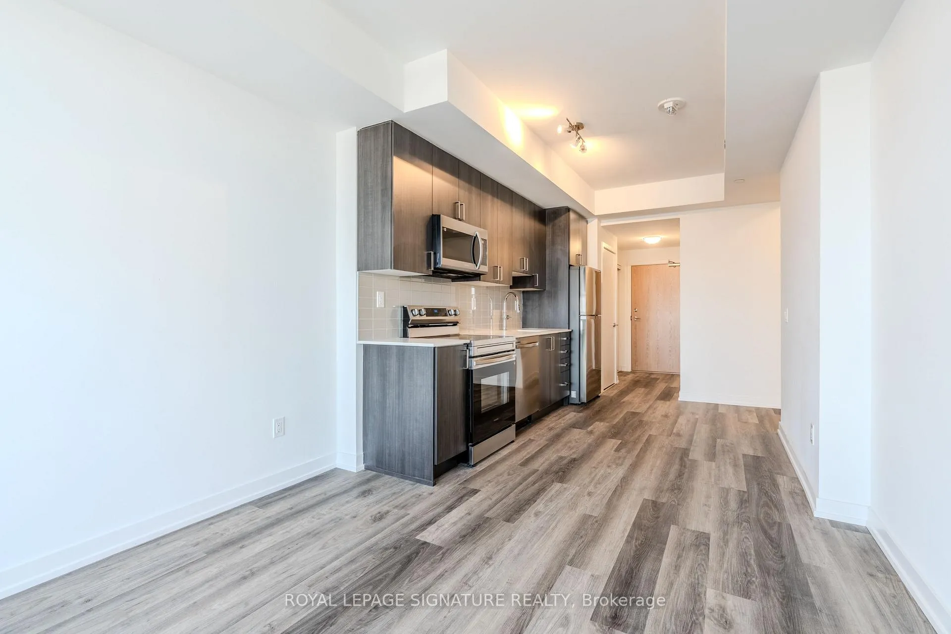 Photo 10 of Unit 2812, 1435 Celebration Drive, Pickering, Bay Ridges — HOMEH