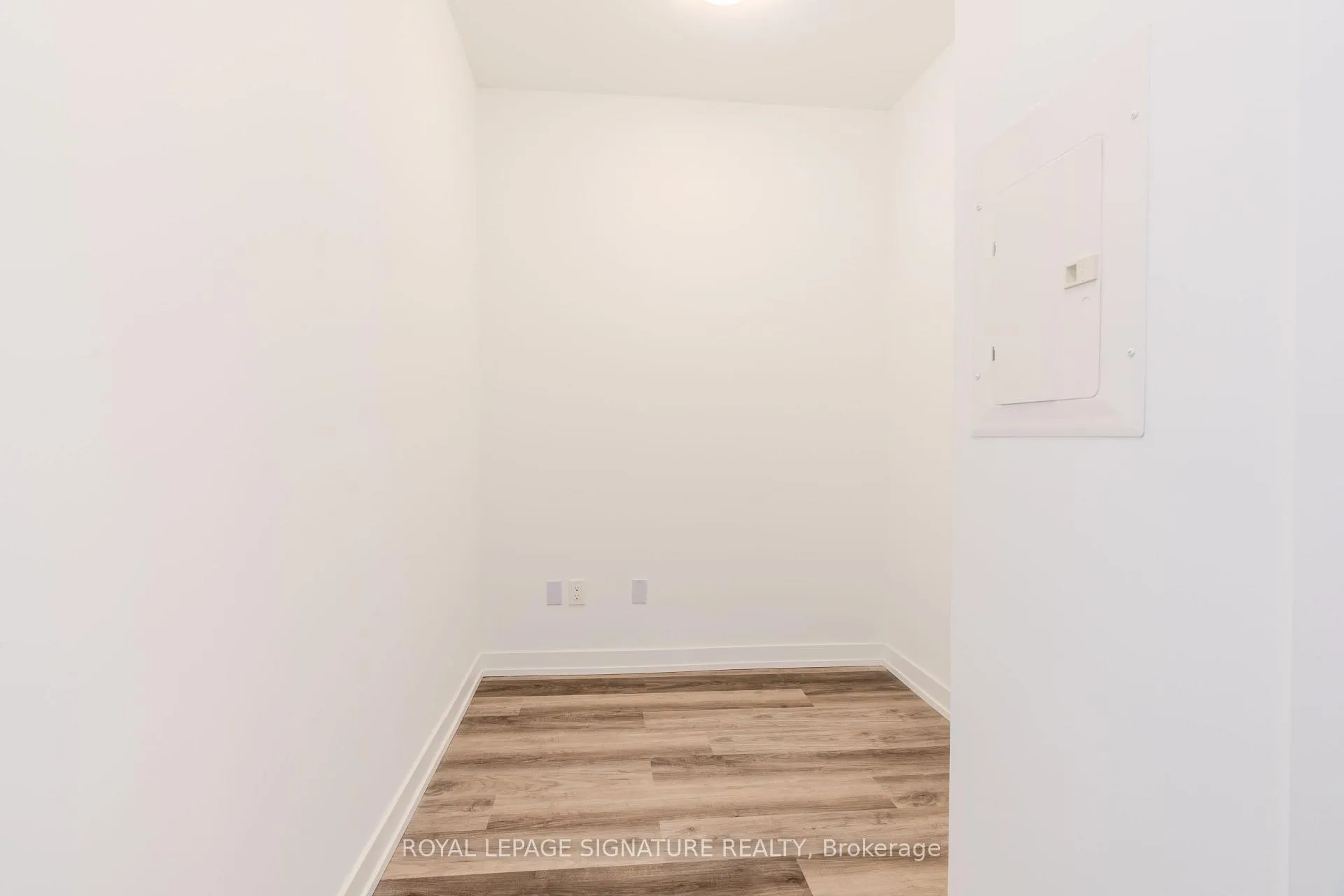 Photo 11 of Unit 2812, 1435 Celebration Drive, Pickering, Bay Ridges — HOMEH