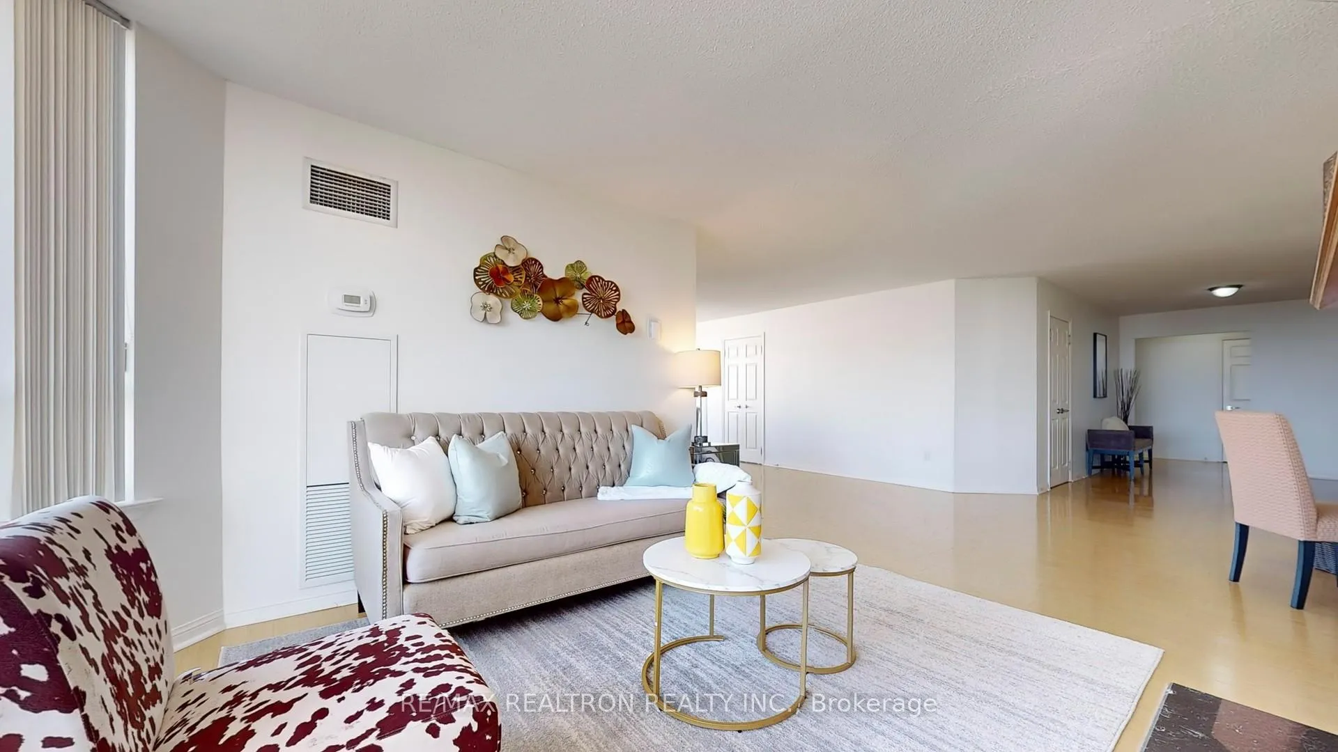 Photo 11 of Unit 1015, 610 Bullock Drive, Markham, Markville — HOMEH
