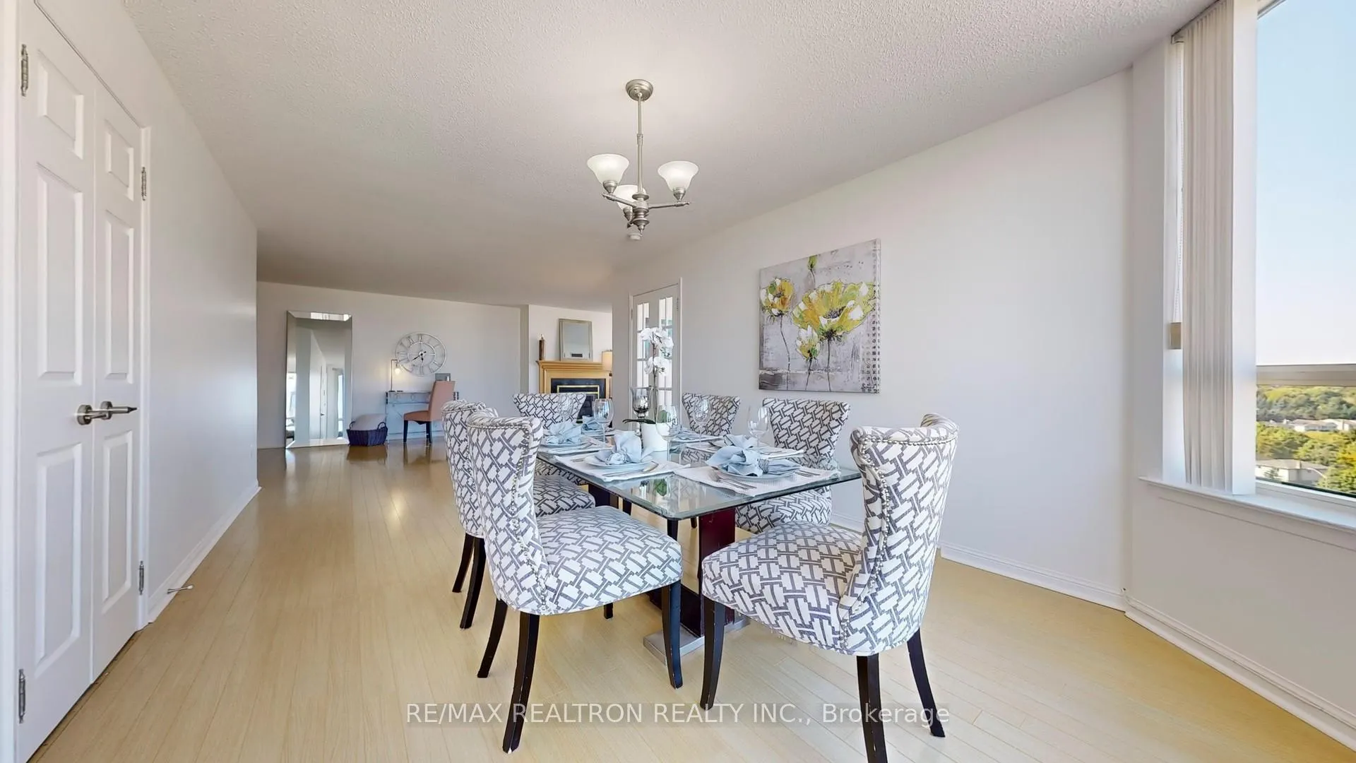 Photo 13 of Unit 1015, 610 Bullock Drive, Markham, Markville — HOMEH