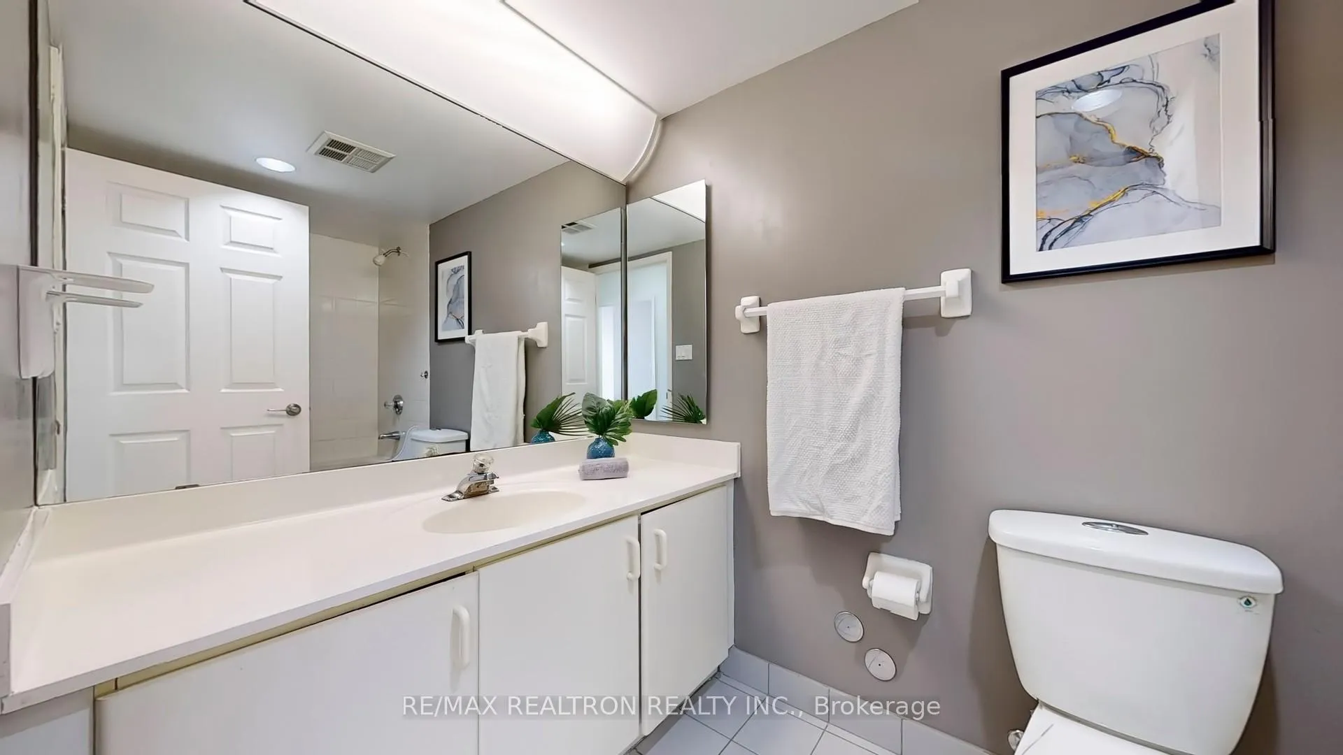 Photo 25 of Unit 1015, 610 Bullock Drive, Markham, Markville — HOMEH