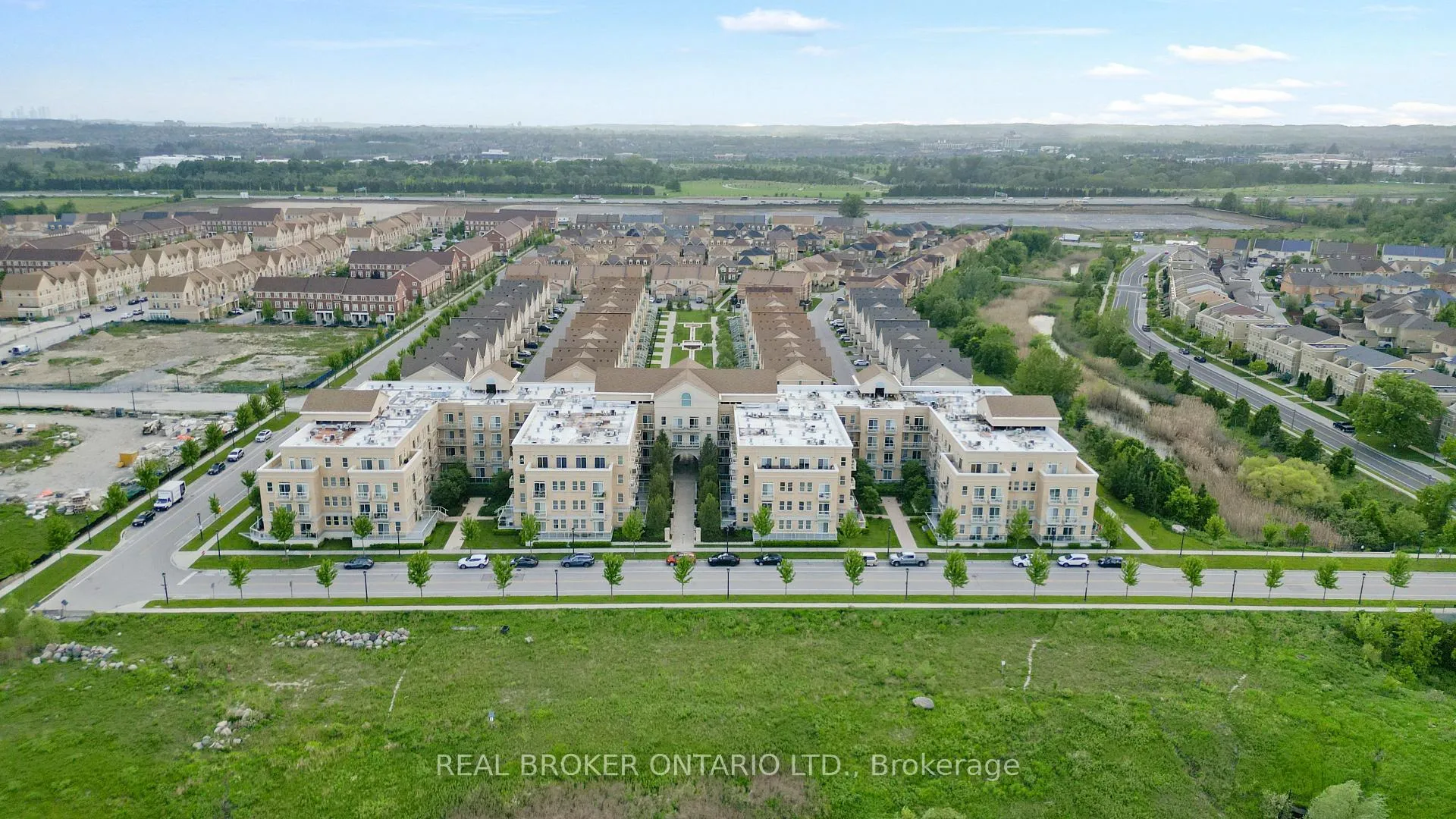 Photo 22 of Unit 325, 28 Prince Regent Street, Markham, Cathedraltown — HOMEH