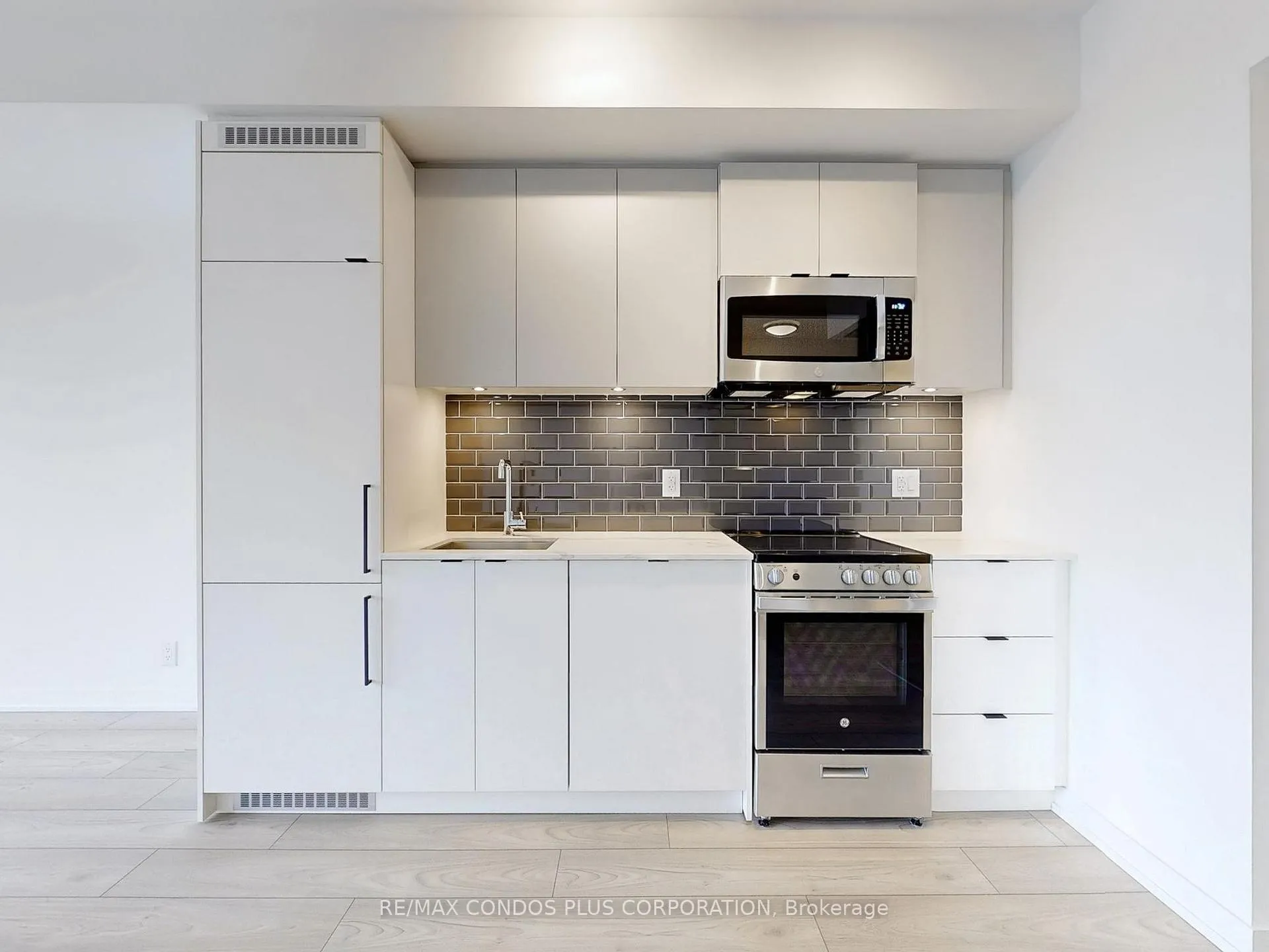 Photo 12 of Unit 319, 285 Dufferin Street, Toronto, South Parkdale — HOMEH