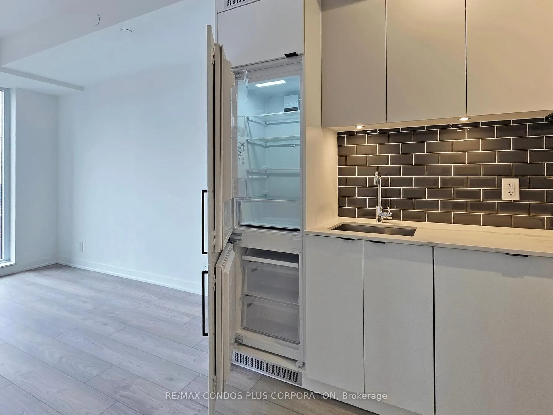 Photo 13 of Unit 319, 285 Dufferin Street, Toronto, South Parkdale — HOMEH